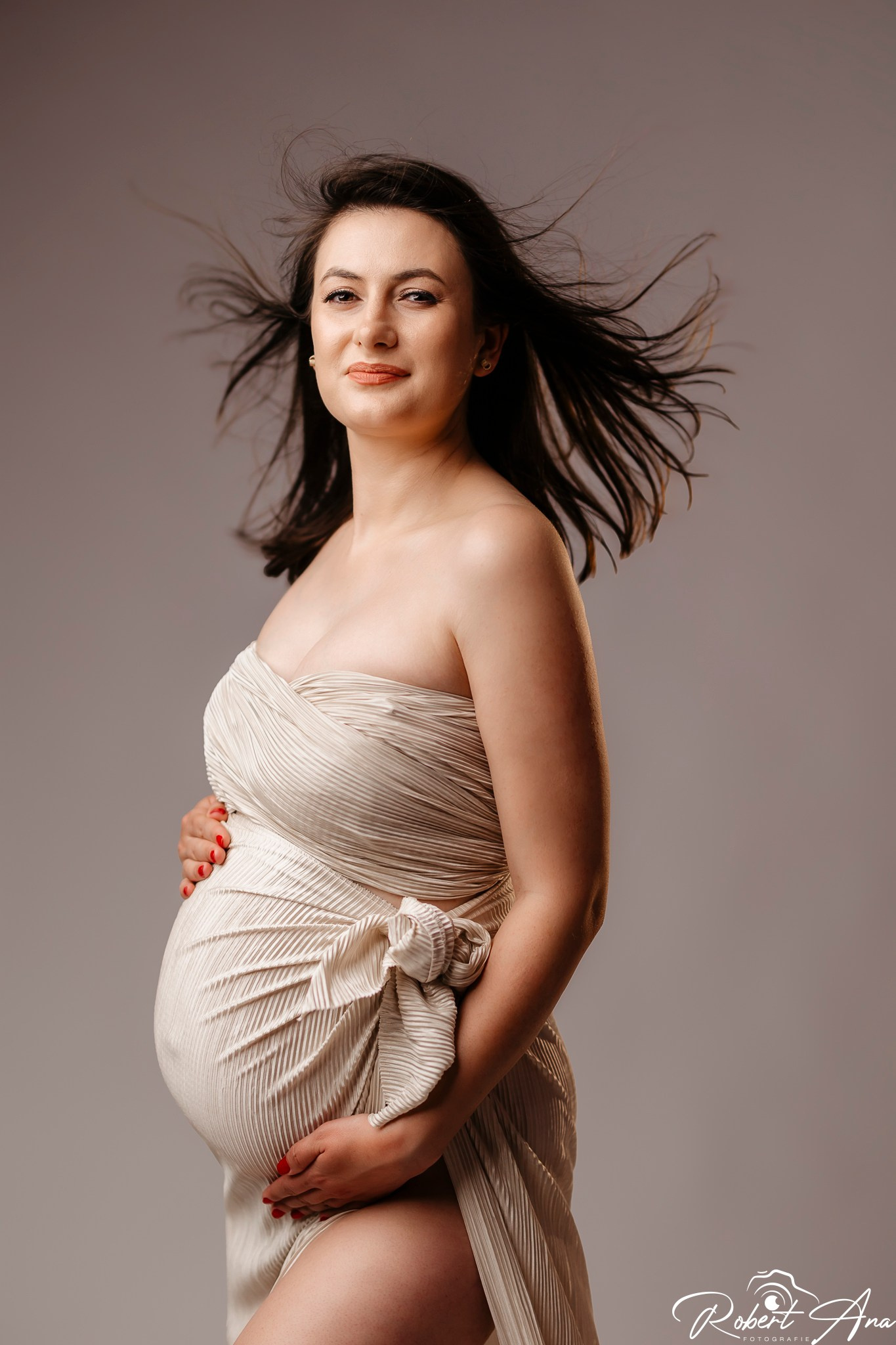 MATERNITATE. Robert Blaj - Fotograf Nuntă Iași