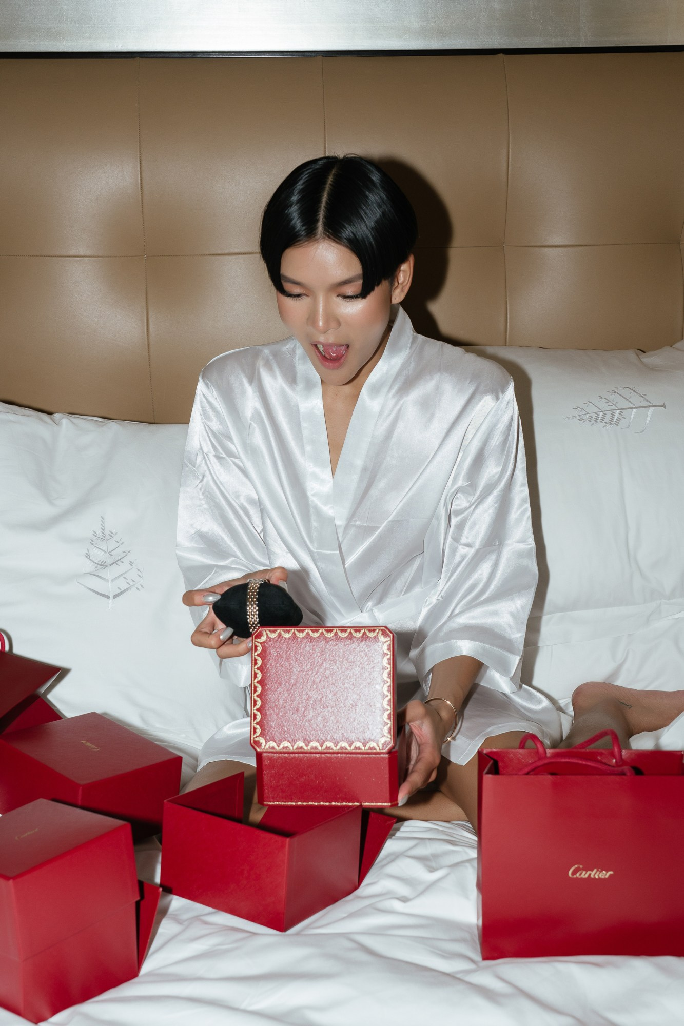 Wedding in famous Four Seasons Hotel, Madrid. Wedding photographer videographer Spain