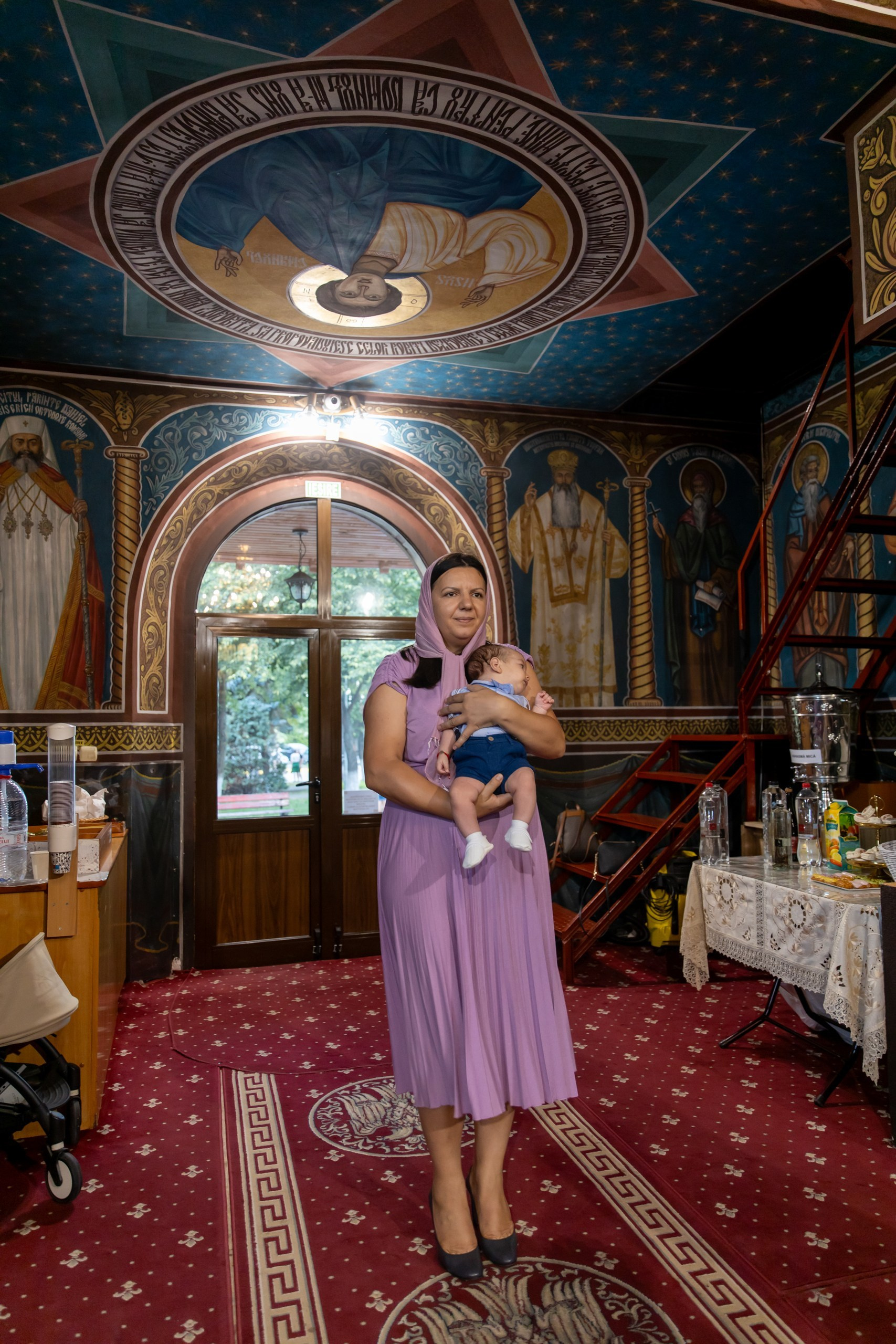 fotograf botez , fotografie botez Botoșani, fotograf Alin Chirilă, amintiri botez, fotografii botez, botez Miruna Parascheva, fotograf copii, fotografie botez în Botoșani-alt="botez , fotografie botez Alin Chirilă, amintiri botez, fotografii emoționante botez Botoșani"-- fotografii-botez-bebelus- amintiri-botez-micuț- moment-sfânt-crestinare- fotografie-emotionanta-botez- detalii-botez-bebelusi- parinti-fericiti-la-botez- fotograf-botez-profesionist- botez-in-biserica-ortodoxa- micuț-botezat-cu-emoție- zâmbete-și-lacrimi-la-botez- bebeluș-la-cristelniță- decor-botez-colorat- botez-cu-dragoste-și-credință- emotie-pura-la-botez- fotograf-botez-botosani- botez-iasi-suceava-fotograf- amintiri-nepretuite-botez-- Preotul ținându-l pe micuțul Mathias Gabriel la botez, în biserica Înălțarea Domnului, Copălău - Detalii de la botezul lui Mathias – lumânare, trusou și icoană - Familia lui Mathias Gabriel alături de micuț, în ziua botezului - Portret emoționant cu mama și bebelușul în brațe, în biserică,fotograf profesionist evenimente Botoșani, Iași, Suceava, Fălticeni, Bacău, Pașcani, Roman - AlinoFotoStudio by Alin Chirilă - servicii foto nuntă, botez, cununie, ședințe foto creative, albume personalizate, fotografii emoționante și calitative pentru cele mai importante momente din viață,fotograf nuntă Botoșani Alin Chirilă, ședință foto botez Iași - AlinoFotoStudio, servicii fotograf profesionist evenimente Suceava, fotograf cununie civilă Fălticeni - Alin Chirilă, album foto nuntă personalizat Bacău.“Bebeluș botezat în biserică, ținut în brațe de nași” • “Detaliu cu lumânarea de botez decorată cu flori albe” • “Părinți emoționați alături de copilul lor la ceremonia de botez” • “Masa festivă de botez cu decor tematic și tort personalizat” • “Momentul în care preotul toarnă apă sfințită pe fruntea bebelușului” “Bebeluș în rochie albă de botez, zâmbind în brațele mamei” • “Detaliu cu cruciulița de botez așezată pe o pernă de satin” • “Părinți și nași aprinzând lumânările în timpul ceremoniei de botez” • “Tort de botez decorat cu figurine tematice și numele copilului” • “Copil botezat dormind liniștit în pătuțul decorat festiv” • “Momentul în care preotul binecuvântează copilul în fața altarului” • “Invitați adunându-se în jurul mesei festive la petrecerea de botez” • “Bebeluș ținând în mână o jucărie personalizată primită la botez” • “Familie fericită pozând împreună după ceremonia de botez” • “Decor tematic cu baloane și flori la locația petrecerii de botez” fotograf Botoșani fotograf evenimente fotograf botez Alin Chirila fotograf alinofotostudio.fotograf botez Amelis Maria, fotografie botez Botoșani, fotograf Alin Chirilă, amintiri botez, fotografii botez, botez Amelis Maria, fotograf copii, fotografie botez în Botoșani,