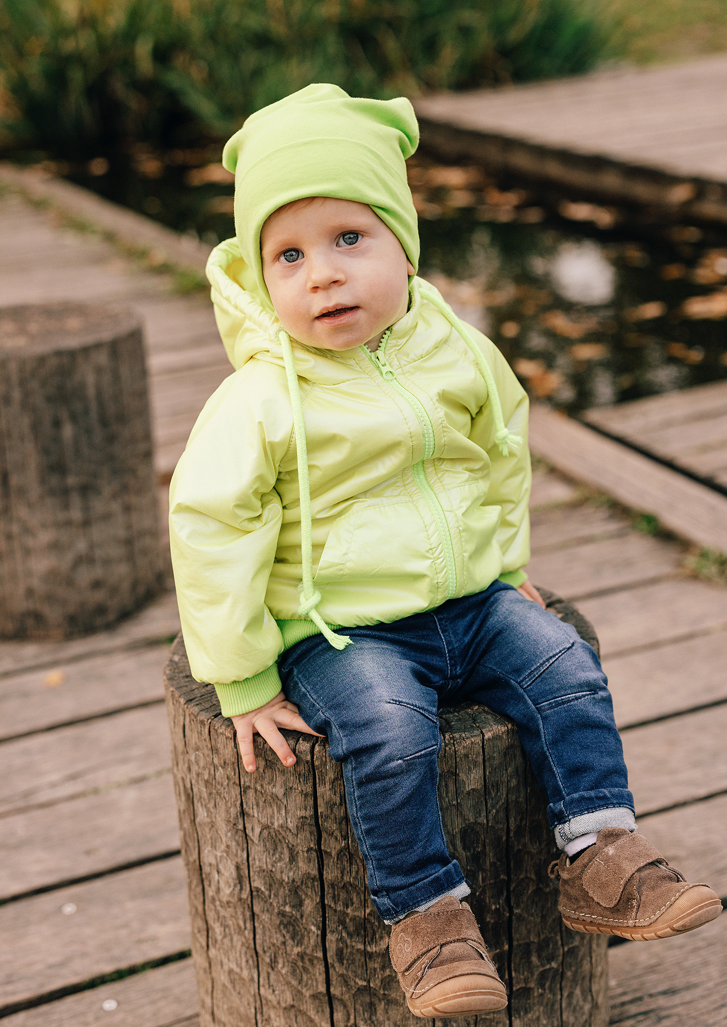 Анна с семьей в парке. Семейный и свадебный фотограф в Праге Наталья Федори