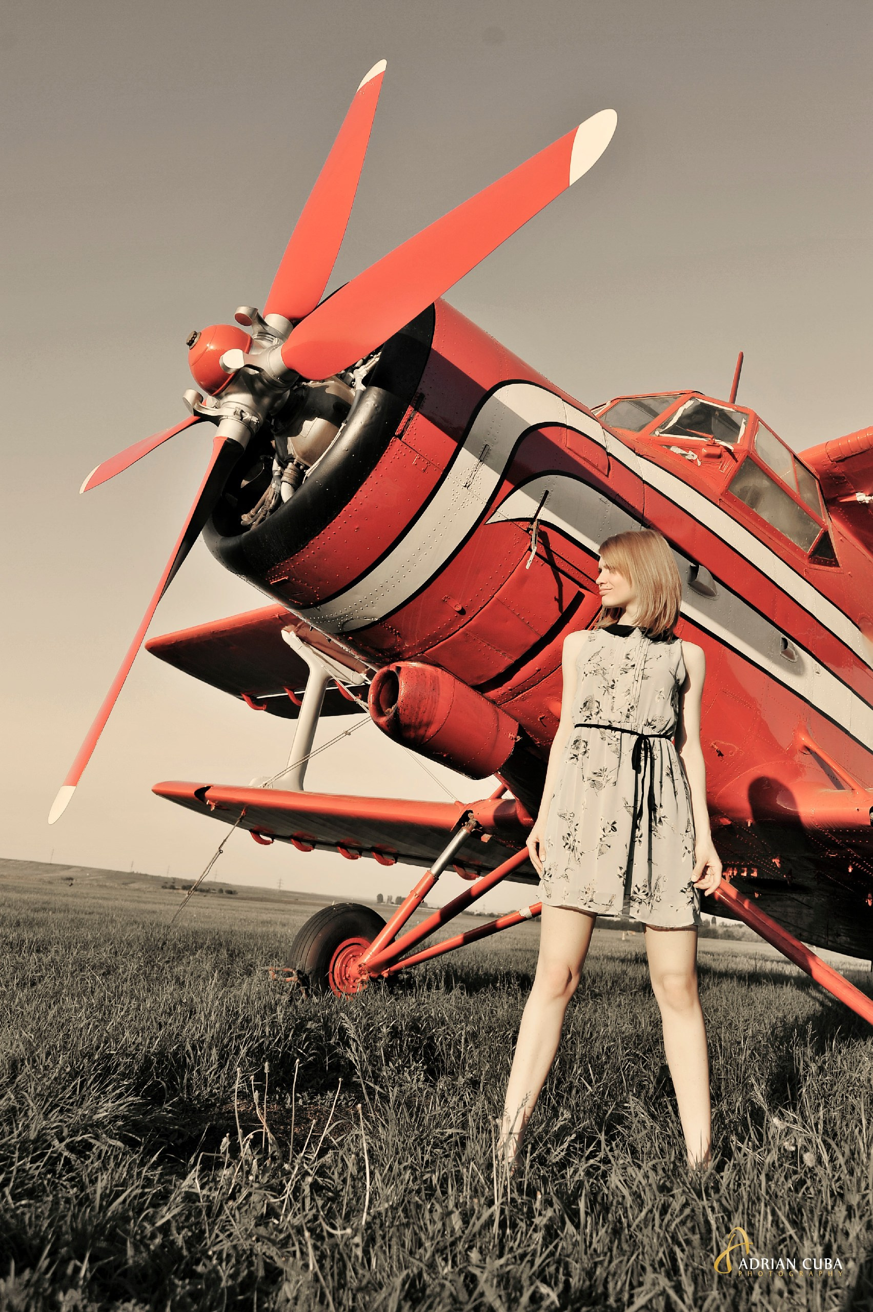 Sedinta foto Save the Date Iasi | Fotografie de logodna realizata de Adrian Cuba