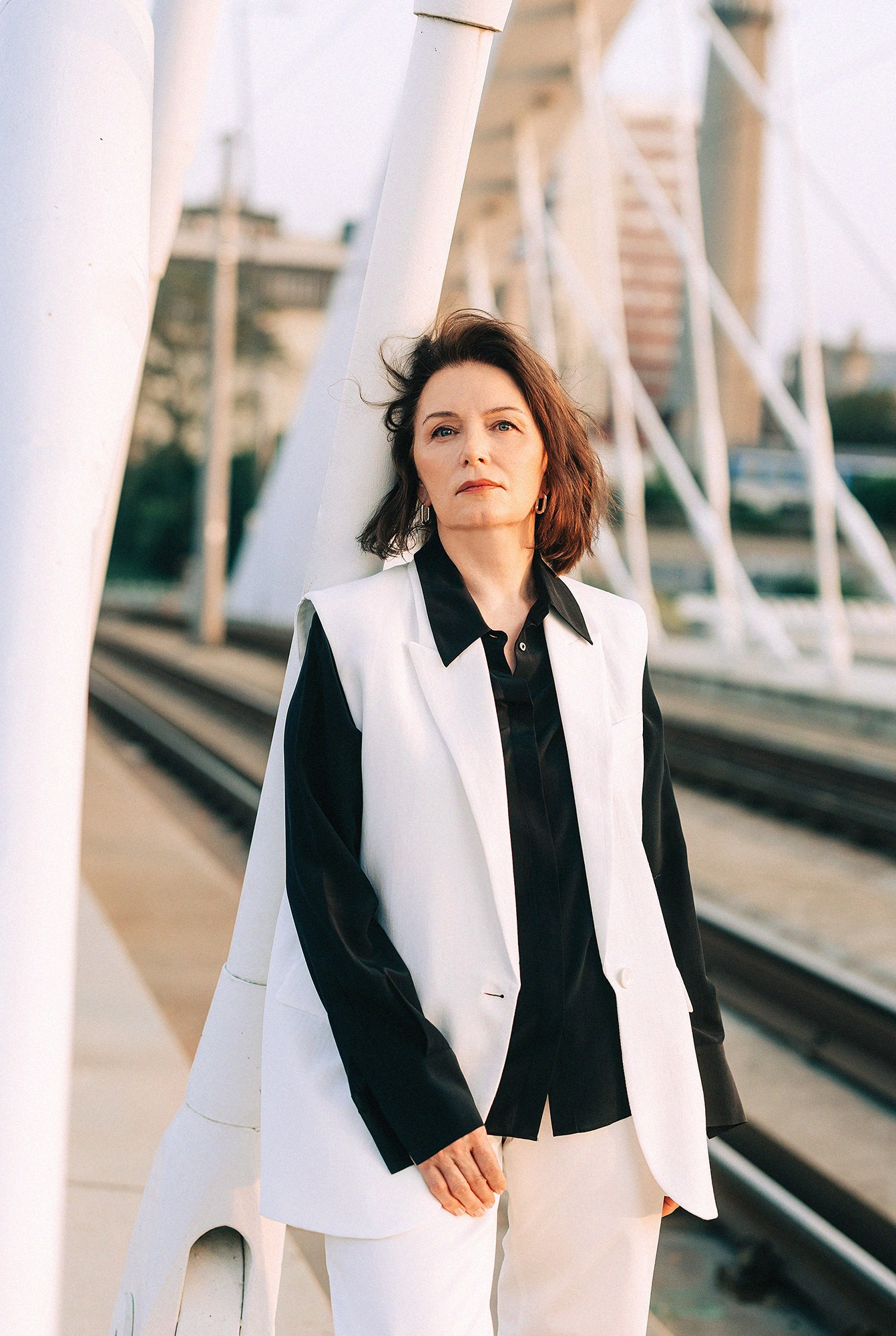 Elena in Troja bridge. Rodinný a svatební fotograf v Praze