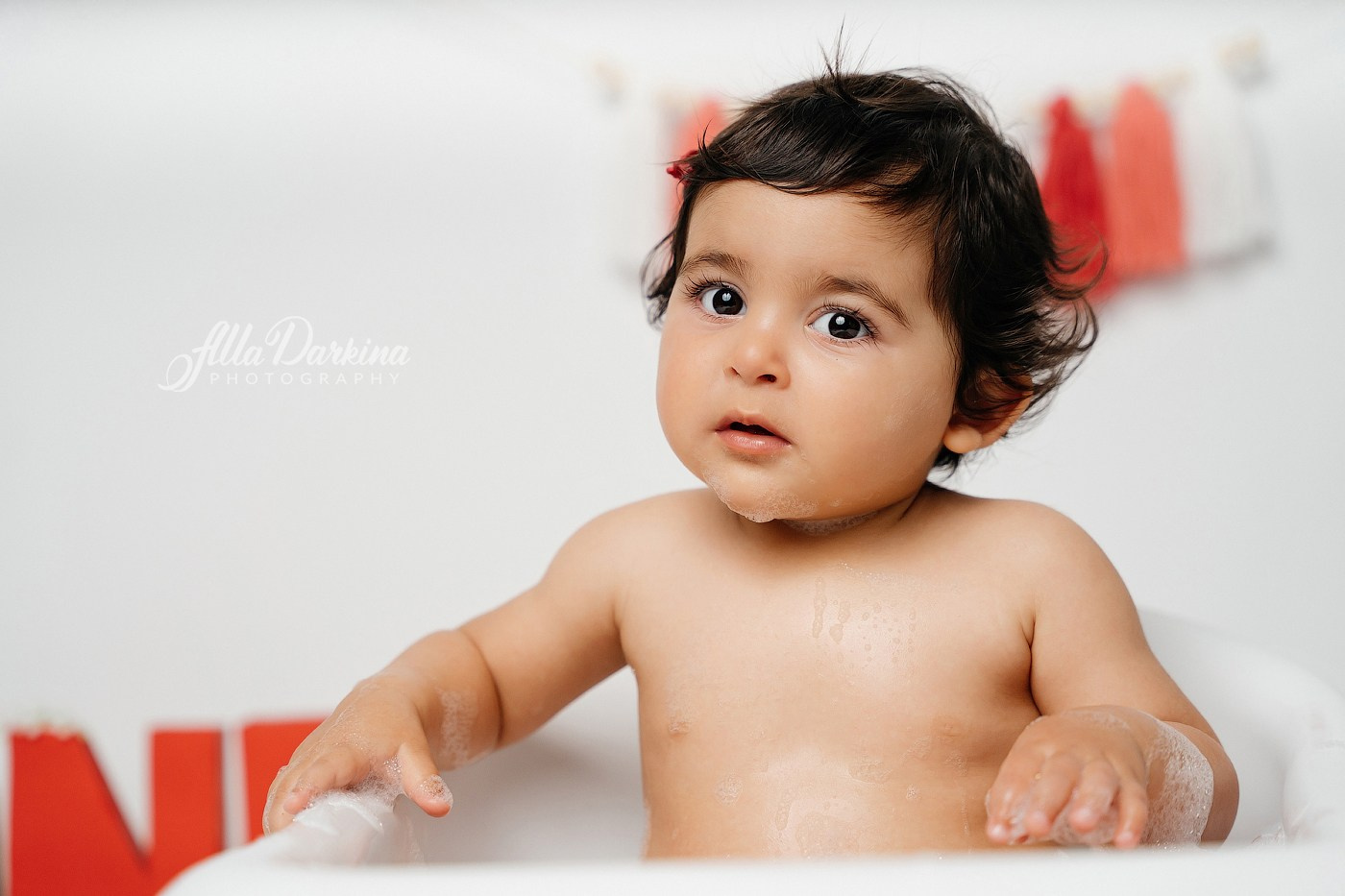 Cake smash session price guide. Newborn and family photographer. Hills District. Sydney
