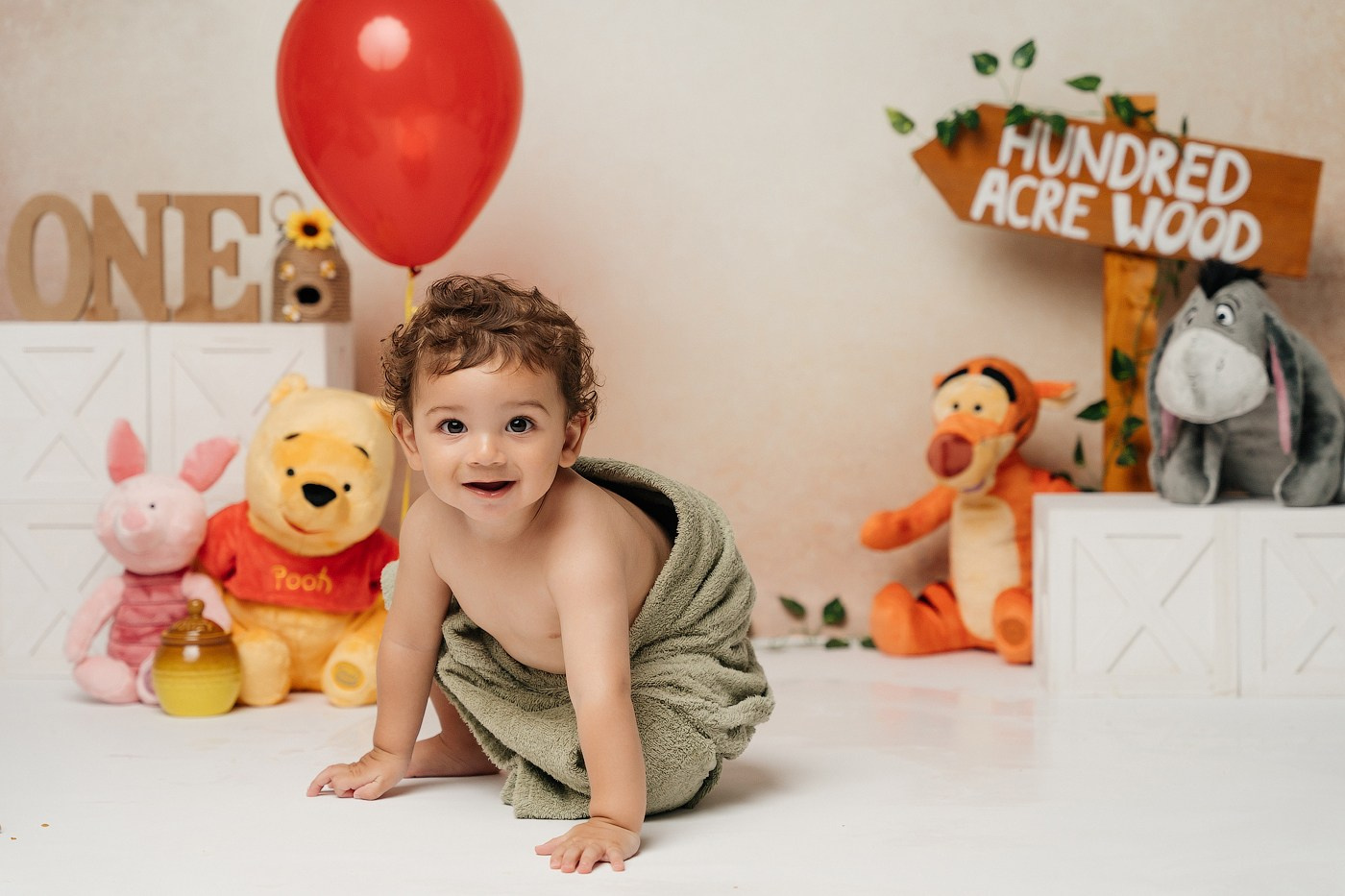 Cake smash session price guide. Newborn and family photographer. Hills District. Sydney