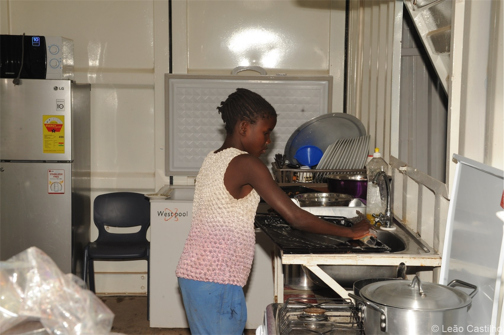 Photos of volunteer work in Congo. Simbahalu