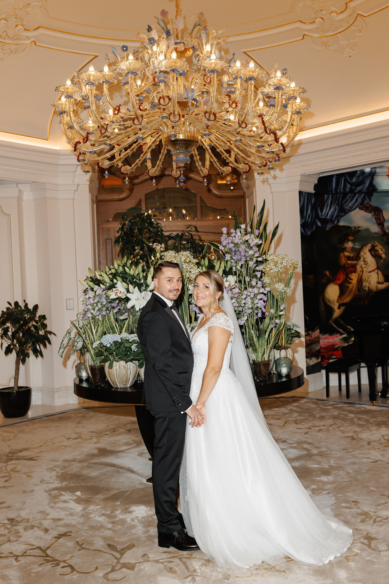 Fotograf cununie civilă – imagini livrate rapid. Înțeleg că după cununia civilă vrei fotografiile cât mai repede. De aceea ofer livrare rapidă, galerie online privată și posibilitatea de a descărca toate imaginile editate.