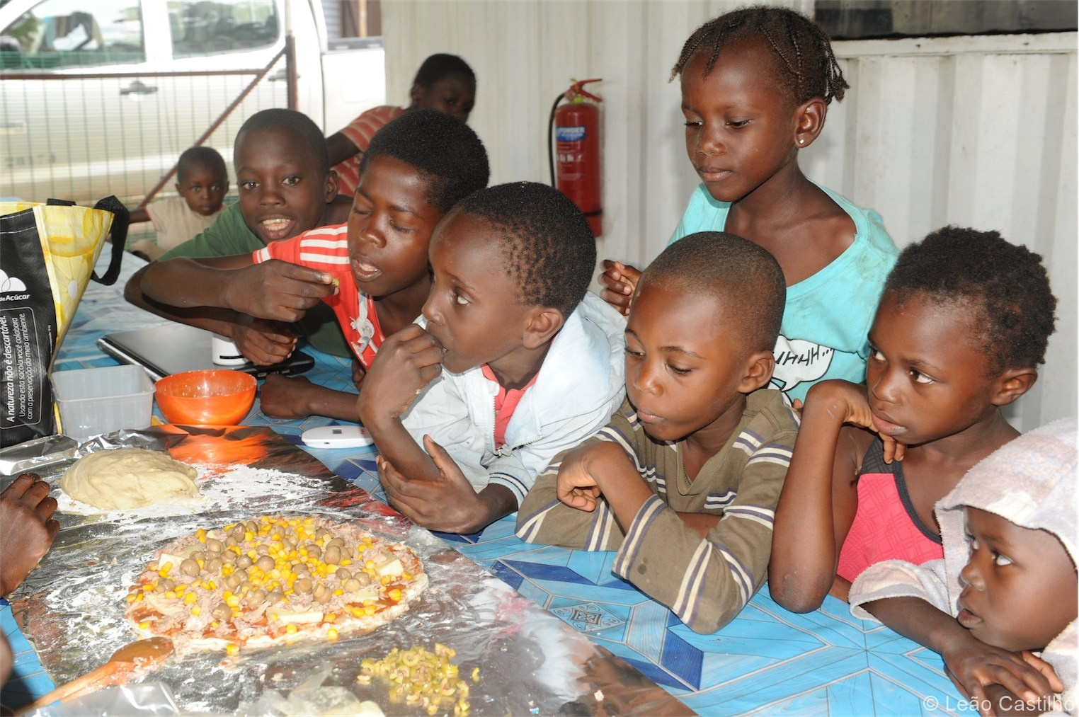 Photos of volunteer work in Congo. Simbahalu