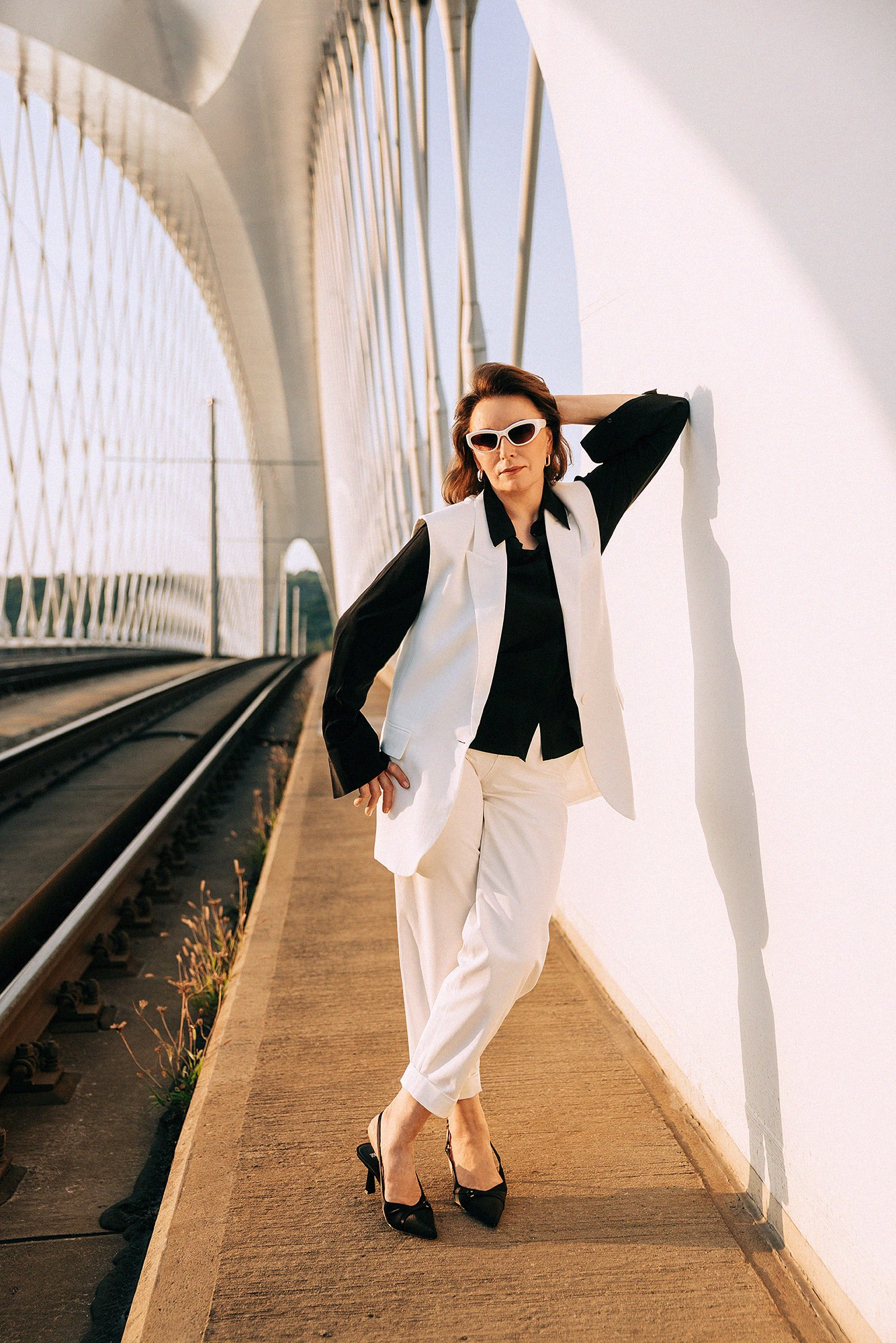 Elena in Troja bridge. Rodinný a svatební fotograf v Praze