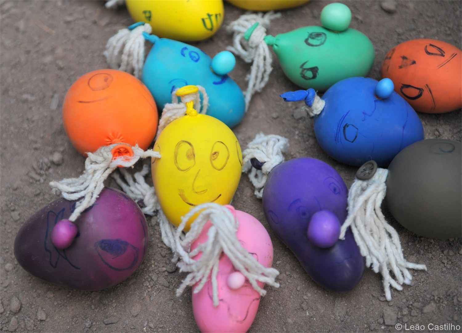 Photos of volunteer work in Congo. Simbahalu