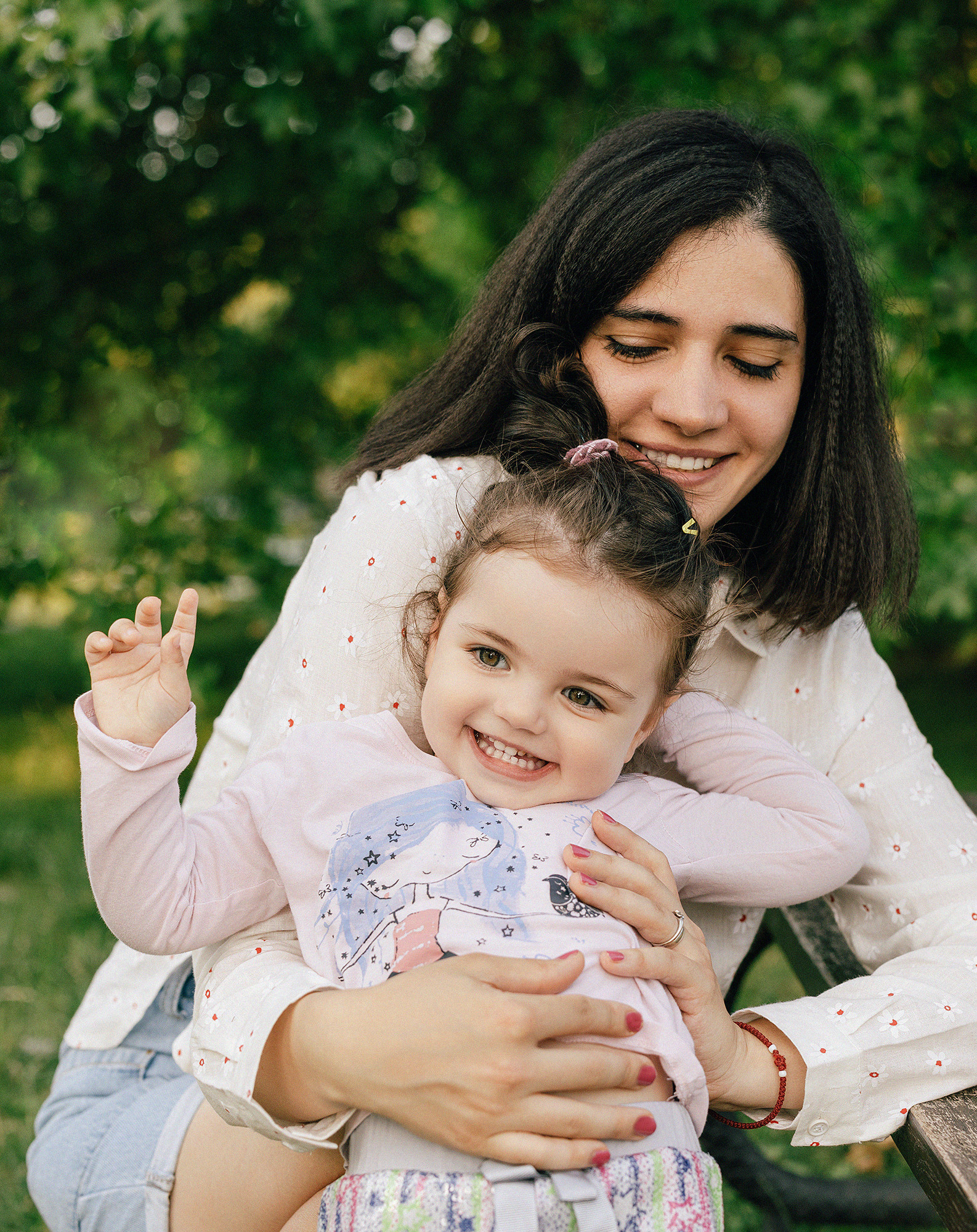 Семья в летнем парке. Прага. Семейный и свадебный фотограф в Праге Наталья Федори