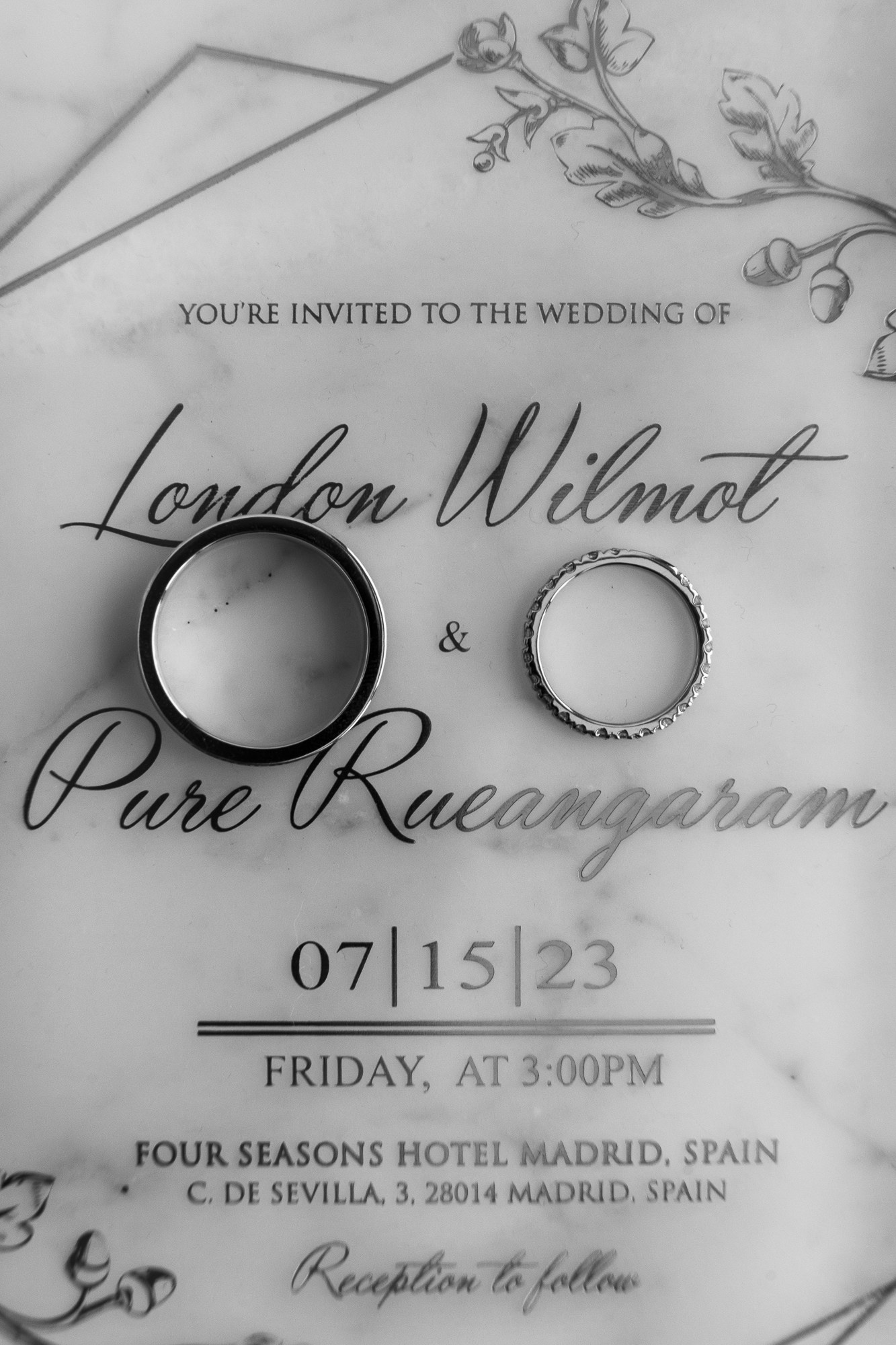 Wedding in famous Four Seasons Hotel, Madrid. Wedding photographer videographer Spain