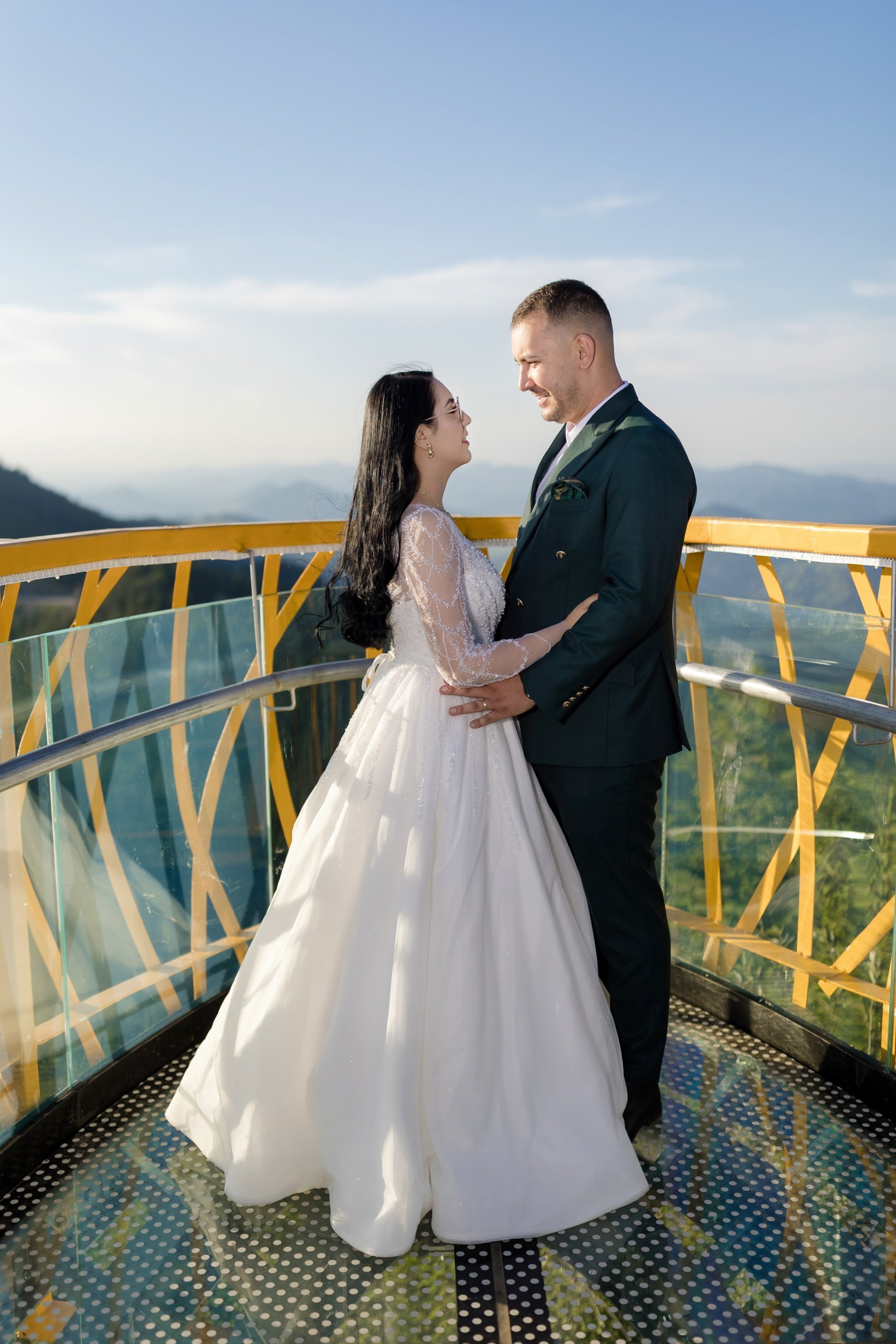 - nunta--fotograf-profesionist-botosani - fotografie-nunta-romantica - imagini-nunta-in-natura-alin-chirila-fotograf - fotografii-cuplu-indragostit-nunta-botosani - sedinta-foto-miri-andrei-iustina-alinofotostudio - amintiri-din-nunta-realizate-de-fotograf-profesionist - povestea-nuntii-andrei-si-iustina-in-imagini-alinofotostudio-fotograf evenimente- evenimente Botoșani -fotograf Suceava - fotograf Iași- servicii foto. servicii foto Botoșani. servicii foto video Botoșani. fotograf nunta. fotograf evenimente. fotograf nunta Botoșani. Alin chirila. Alin chirila fotograf. Alinofotostudio.- servicii foto. servicii foto Botoșani. servicii foto video Botoșani. fotograf nunta. fotograf evenimente. fotograf nunta Botoșani. Alin chirila. Alin chirila fotograf. Alinofotostudio.fotograf stare civilă,poze stare civilă,album foto stare civilă,servicii foto suceava,fotograf evenimente suceava,fotograf nuntă suceava,poze cununie civilă,ședință foto stare civilă,sesiune foto suceava,fotograf profesionist suceava,fotograf botosani,stare civila botosani,alinofotostudio,alin chirila fotograf.servicii foto. servicii foto Botoșani. servicii foto video Botoșani. fotograf nunta. fotograf evenimente. fotograf nunta Botoșani. Alin chirila. Alin chirila fotograf. Alinofotostudio.fotograf stare civilă,poze stare civilă,album foto stare civilă,servicii foto suceava,fotograf evenimente suceava,fotograf nuntă suceava,poze cununie civilă,ședință foto stare civilă,sesiune foto suceava,fotograf profesionist suceava,fotograf botosani,stare civila povestitor prin fotografiebotosani,alinofotostudio,alin chirila fotograf,servicii foto. servicii foto Botoșani. servicii foto video Botoșani. fotograf nunta. fotograf evenimente. fotograf nunta Botoșani. Alin chirila. Alin chirila fotograf. Alinofotostudio.fotograf stare civilă,poze stare civilă,album foto stare civilă,servicii foto suceava,fotograf evenimente suceava,fotograf nuntă suceava,poze cununie civilă,ședință foto stare civilă,sesiune foto suceava,fotograf profesionist suceava,fotograf botosani,stare civila botosani,alinofotostudio,alin chirila fotograf,cununie religioasă botoșani,andreea și neculai,capela militară botoșani,foto conacul zăicești,fotograf nuntă botoșani,fotograf cununie religioasă,foto evenimente botoșani,poze cununie capela militară,ședință foto zăicești,fotograf profesionist botoșaniMire și mireasă – Sergiu & Liliana – ziua nunții, 2024 - Emoții în ziua nunții – Sergiu și Liliana - Dansul mirilor – fotografie artistică nuntă 2024 - Sedinta foto romantică în natură – Sergiu & Liliana - Rochia de mireasă și detalii de nuntă elegan-Album de cununie civilă Florin și Anda – Fotografii profesionale realizate de Alin Chirilă în Botoșani -fotograf prin fotografie-Ședință foto Trash the Dress pe muntele Rarău cu Iulian și Iuliana – fotografie de cuplu, natură montană, emoție autentică surprinsă de Alin Chirilă, povestitor prin fotografie.- "Iulian și Iuliana pe crestele Rarăului – fotografie Trash the Dress în natură" - "Cuplu îmbrățișat la apus pe muntele Rarău – ședință foto după nuntă" - "Rochie de mireasă în vânt pe munte – Trash the Dress Rarău-1. Iulian și Iuliana pe muntele Rarău – ședință foto Trash the Dress în natură, cu peisaj montan spectaculos 2. Cuplu în îmbrățișare pe Rarău – emoție autentică surprinsă după nuntă 3. Rochie de mireasă în bătaia vântului – fotografie artistică Trash the Dress în munți 4. Mire și mireasă privind spre orizont – dragoste și libertate pe muntele Rarău 5. Iuliana zâmbind în rochia de mireasă – portret în natură, Trash the Dress 6. Iulian ținându-și mireasa de mână – ședință foto romantică pe munte 7. Detaliu cu rochia pe stâncă – estetică naturală Trash the Dress Rarău 8. Cuplu în mers pe poteca Rarăului – fotografie simbolică de după nuntă 9. Apus de soare pe Rarău în spatele mirilor – imagine de poveste Trash the Dress 10. Iulian și Iuliana râzând împreună – momente autentice surprinse de Alin Chirilă, povestitor prin fotografie