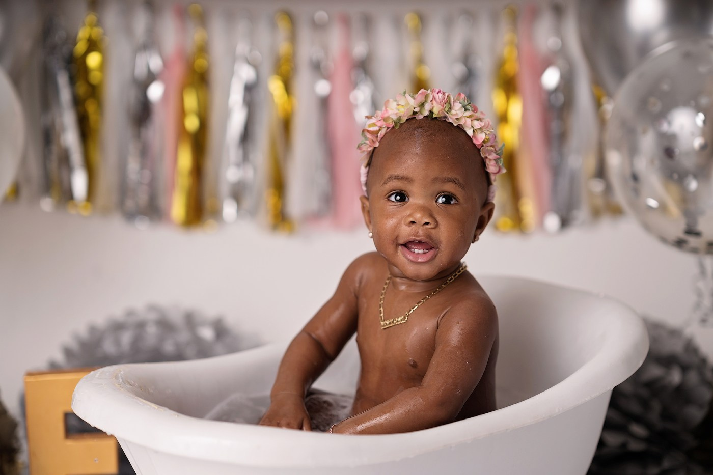 Cake smash session price guide. Newborn and family photographer. Hills District. Sydney