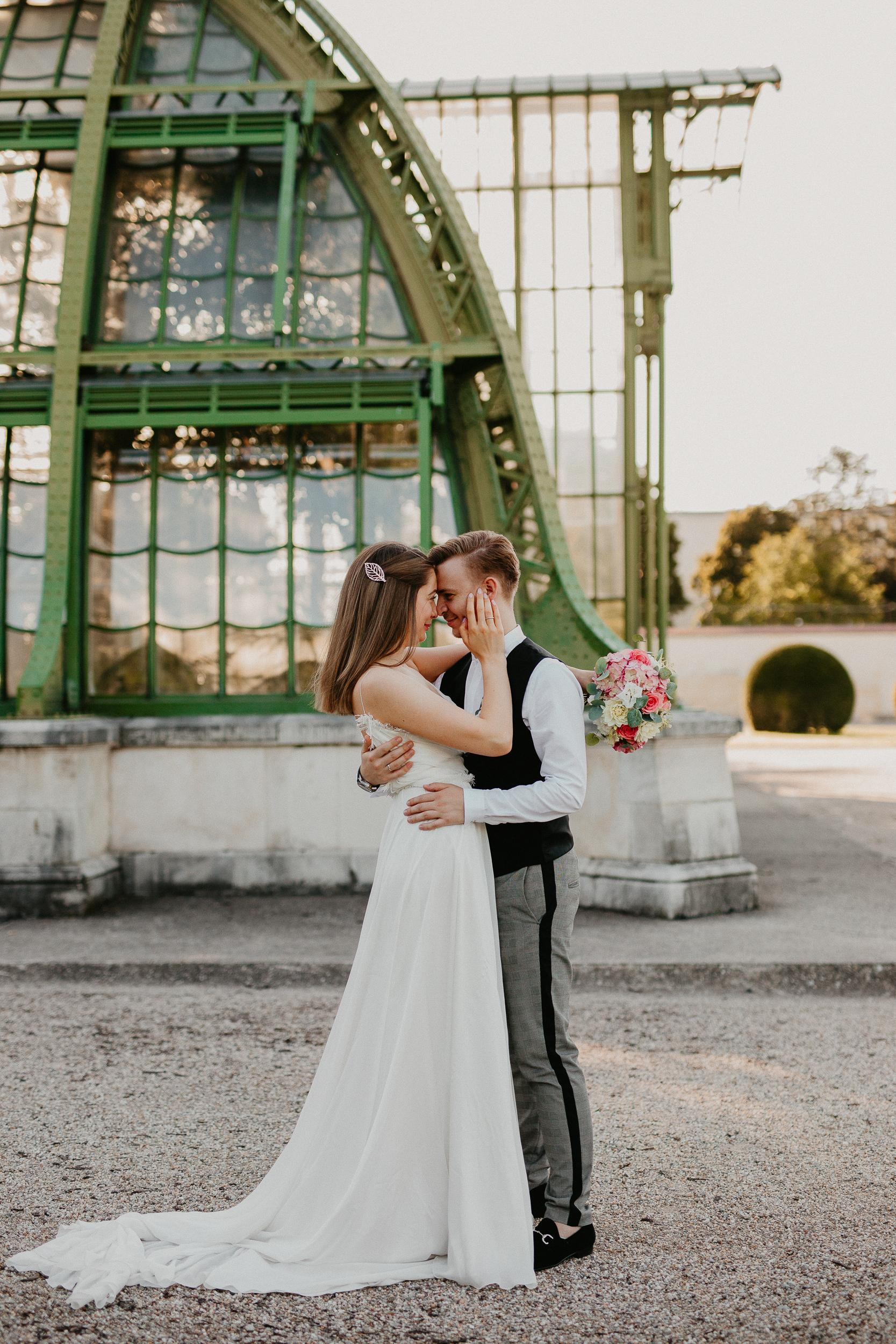 Elopement in Vienna Austria Schönbrunn palace. Iceland elopement photo and video | Nikolaichik Photo