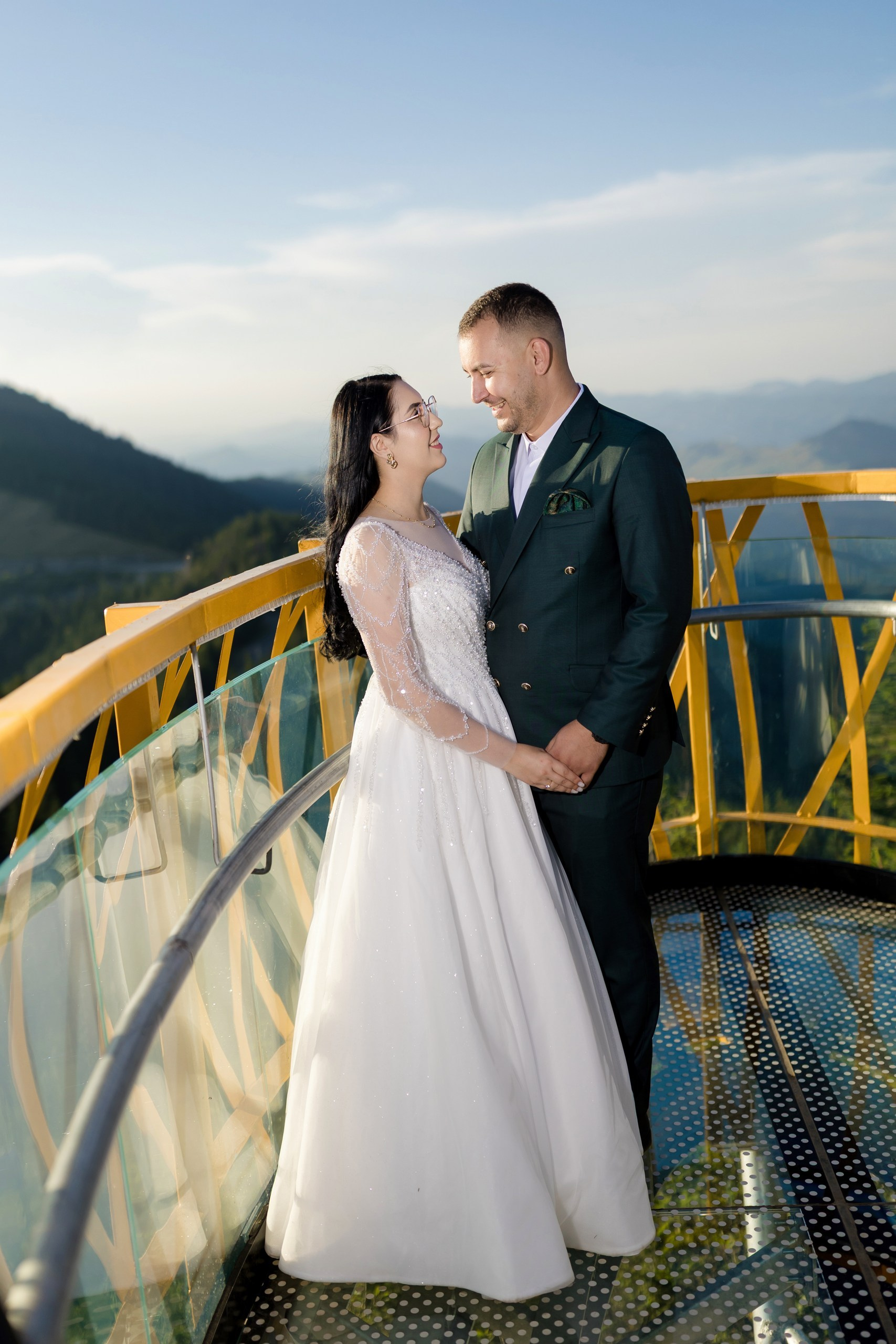 - nunta--fotograf-profesionist-botosani - fotografie-nunta-romantica - imagini-nunta-in-natura-alin-chirila-fotograf - fotografii-cuplu-indragostit-nunta-botosani - sedinta-foto-miri-andrei-iustina-alinofotostudio - amintiri-din-nunta-realizate-de-fotograf-profesionist - povestea-nuntii-andrei-si-iustina-in-imagini-alinofotostudio-fotograf evenimente- evenimente Botoșani -fotograf Suceava - fotograf Iași- servicii foto. servicii foto Botoșani. servicii foto video Botoșani. fotograf nunta. fotograf evenimente. fotograf nunta Botoșani. Alin chirila. Alin chirila fotograf. Alinofotostudio.- servicii foto. servicii foto Botoșani. servicii foto video Botoșani. fotograf nunta. fotograf evenimente. fotograf nunta Botoșani. Alin chirila. Alin chirila fotograf. Alinofotostudio.fotograf stare civilă,poze stare civilă,album foto stare civilă,servicii foto suceava,fotograf evenimente suceava,fotograf nuntă suceava,poze cununie civilă,ședință foto stare civilă,sesiune foto suceava,fotograf profesionist suceava,fotograf botosani,stare civila botosani,alinofotostudio,alin chirila fotograf.servicii foto. servicii foto Botoșani. servicii foto video Botoșani. fotograf nunta. fotograf evenimente. fotograf nunta Botoșani. Alin chirila. Alin chirila fotograf. Alinofotostudio.fotograf stare civilă,poze stare civilă,album foto stare civilă,servicii foto suceava,fotograf evenimente suceava,fotograf nuntă suceava,poze cununie civilă,ședință foto stare civilă,sesiune foto suceava,fotograf profesionist suceava,fotograf botosani,stare civila povestitor prin fotografiebotosani,alinofotostudio,alin chirila fotograf,servicii foto. servicii foto Botoșani. servicii foto video Botoșani. fotograf nunta. fotograf evenimente. fotograf nunta Botoșani. Alin chirila. Alin chirila fotograf. Alinofotostudio.fotograf stare civilă,poze stare civilă,album foto stare civilă,servicii foto suceava,fotograf evenimente suceava,fotograf nuntă suceava,poze cununie civilă,ședință foto stare civilă,sesiune foto suceava,fotograf profesionist suceava,fotograf botosani,stare civila botosani,alinofotostudio,alin chirila fotograf,cununie religioasă botoșani,andreea și neculai,capela militară botoșani,foto conacul zăicești,fotograf nuntă botoșani,fotograf cununie religioasă,foto evenimente botoșani,poze cununie capela militară,ședință foto zăicești,fotograf profesionist botoșaniMire și mireasă – Sergiu & Liliana – ziua nunții, 2024 - Emoții în ziua nunții – Sergiu și Liliana - Dansul mirilor – fotografie artistică nuntă 2024 - Sedinta foto romantică în natură – Sergiu & Liliana - Rochia de mireasă și detalii de nuntă elegan-Album de cununie civilă Florin și Anda – Fotografii profesionale realizate de Alin Chirilă în Botoșani -fotograf prin fotografie-Ședință foto Trash the Dress pe muntele Rarău cu Iulian și Iuliana – fotografie de cuplu, natură montană, emoție autentică surprinsă de Alin Chirilă, povestitor prin fotografie.- "Iulian și Iuliana pe crestele Rarăului – fotografie Trash the Dress în natură" - "Cuplu îmbrățișat la apus pe muntele Rarău – ședință foto după nuntă" - "Rochie de mireasă în vânt pe munte – Trash the Dress Rarău-1. Iulian și Iuliana pe muntele Rarău – ședință foto Trash the Dress în natură, cu peisaj montan spectaculos 2. Cuplu în îmbrățișare pe Rarău – emoție autentică surprinsă după nuntă 3. Rochie de mireasă în bătaia vântului – fotografie artistică Trash the Dress în munți 4. Mire și mireasă privind spre orizont – dragoste și libertate pe muntele Rarău 5. Iuliana zâmbind în rochia de mireasă – portret în natură, Trash the Dress 6. Iulian ținându-și mireasa de mână – ședință foto romantică pe munte 7. Detaliu cu rochia pe stâncă – estetică naturală Trash the Dress Rarău 8. Cuplu în mers pe poteca Rarăului – fotografie simbolică de după nuntă 9. Apus de soare pe Rarău în spatele mirilor – imagine de poveste Trash the Dress 10. Iulian și Iuliana râzând împreună – momente autentice surprinse de Alin Chirilă, povestitor prin fotografie