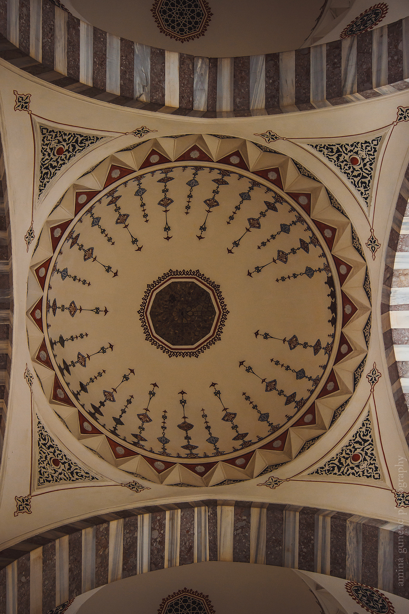 ISTANBUL. A TASTE OF THE CITY 2. Amina Gunenc - bruiloft- en familie fotograaf in Nederland