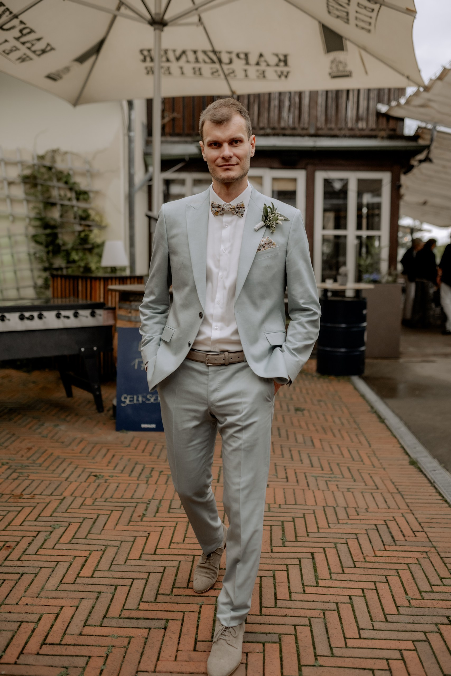 Chom & Kevin | Romantische Hochzeitsbilder in Würzburg – Hochzeitsfotografin Anna Saribekyan. Anna Saribekyan – Beste Hochzeitsfotografin in Würzburg, Top 10 in Deutschland