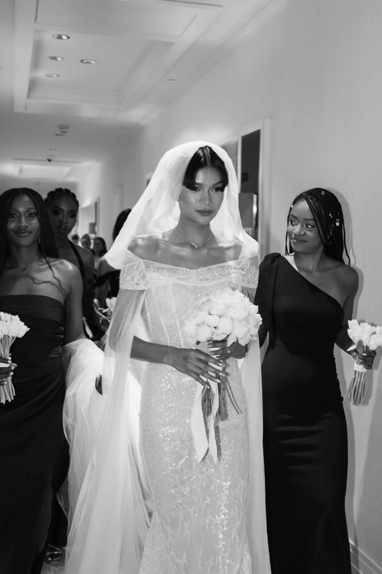 Wedding in famous Four Seasons Hotel, Madrid. Wedding photographer videographer Spain