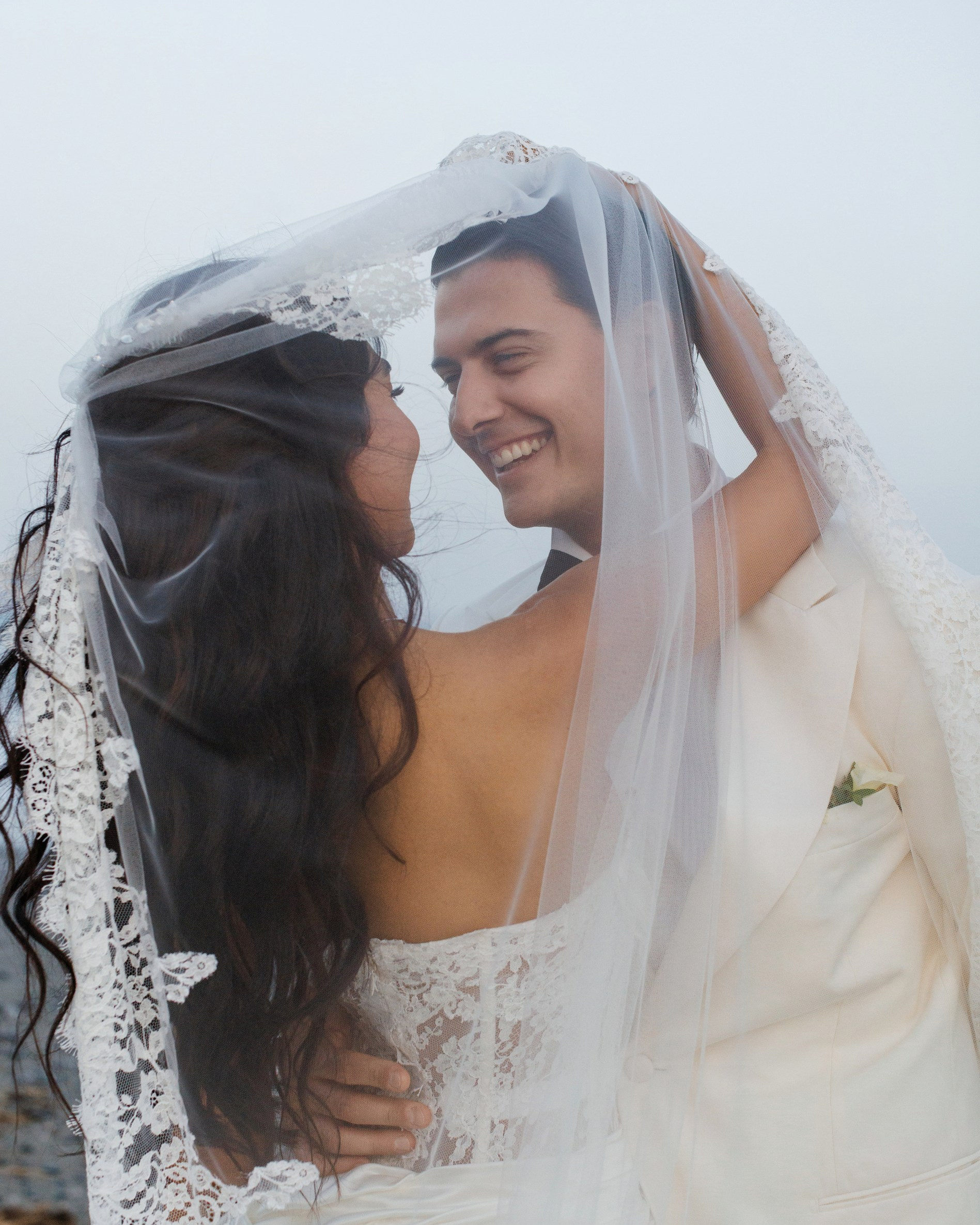 Barcelona city Candid Wedding Photo Session