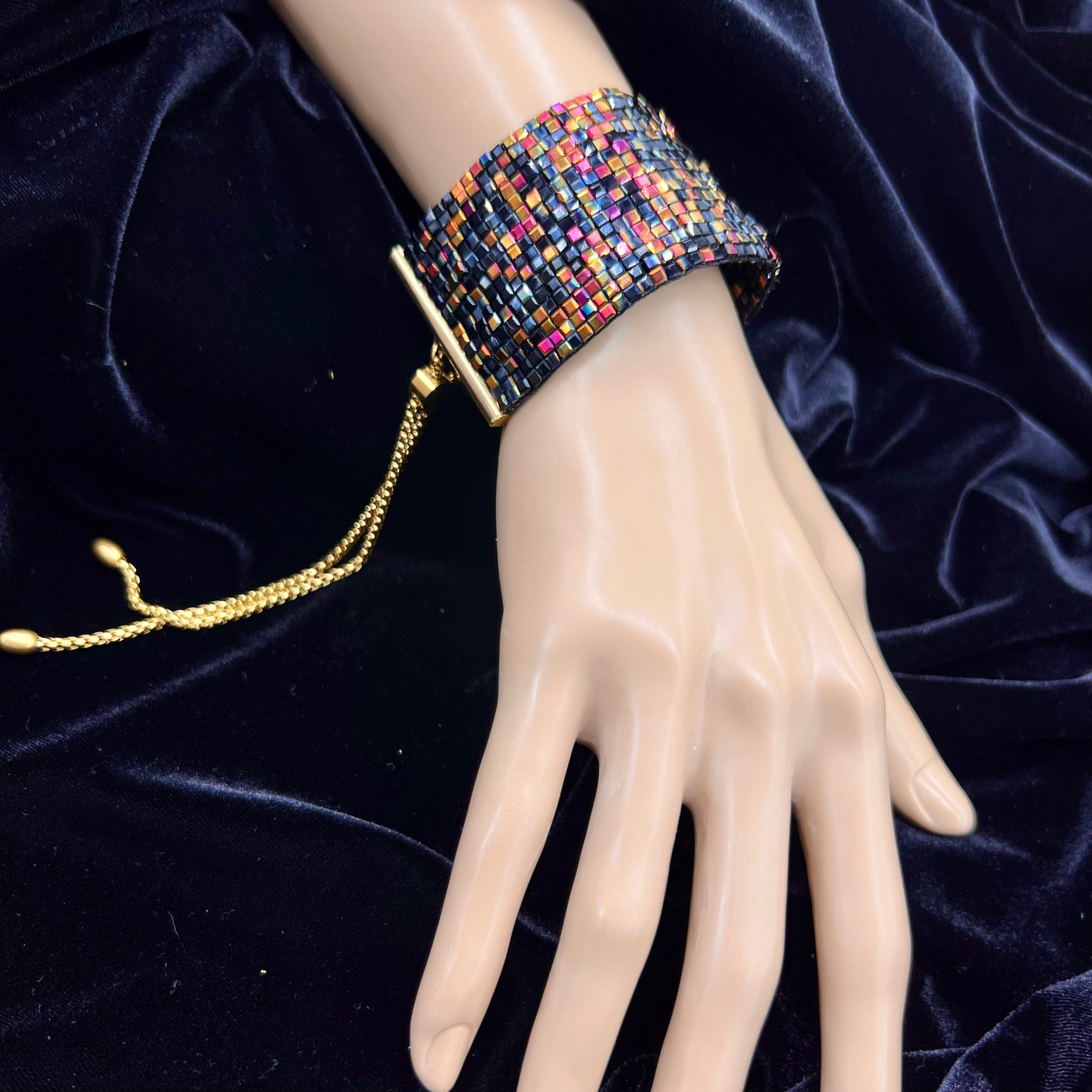 Изделия ручной работы. Уникальные украшения, вышивки, дизайнерские пла. Милок и Кирок это позитивные и реальные персоны из Люксембурга, много