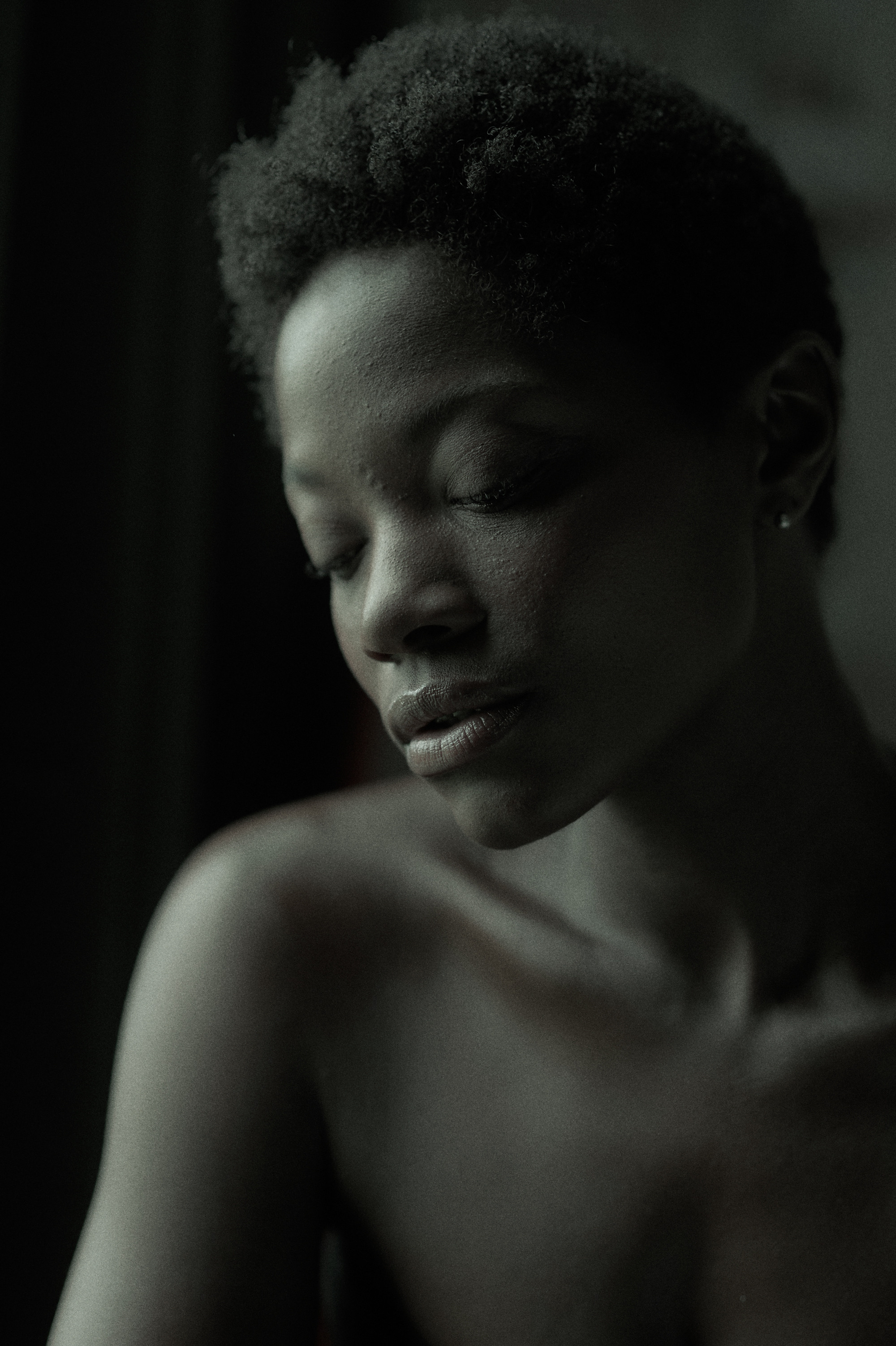 Foto portret van Brianna, boudoir fotografie gemaakt in 2017 Amsterdam, Oost.