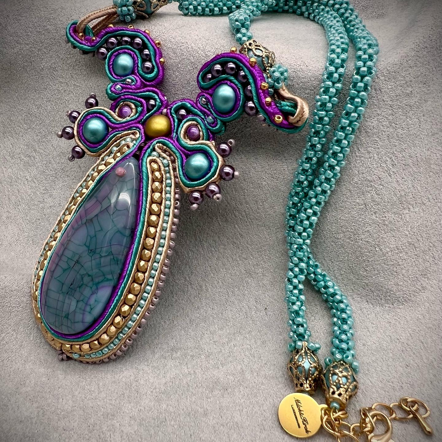 Collier avec Agate 7 cm longueur du produit 40 cm