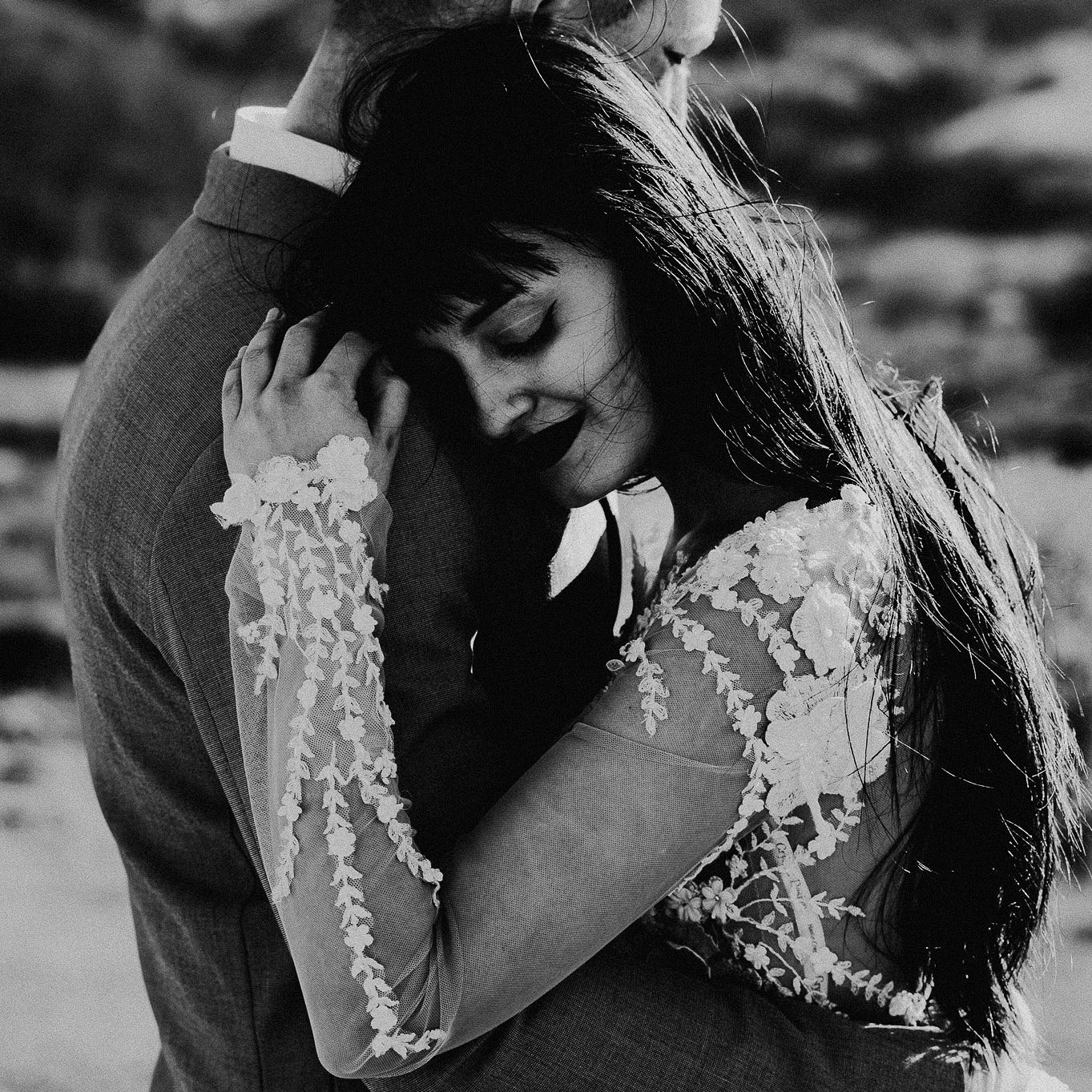 Contact. Valentin Melen - fotograf de nunta 🤍