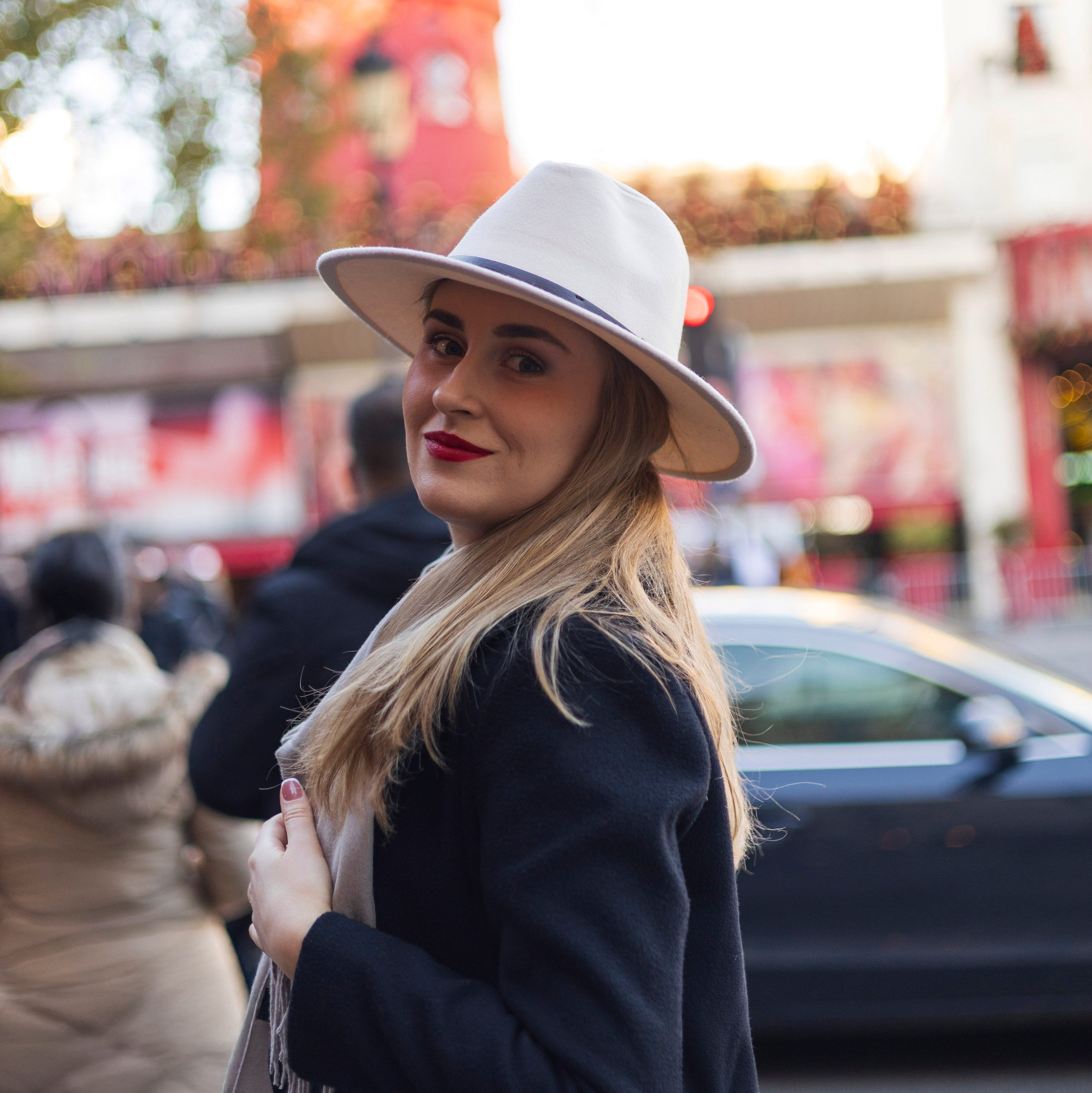 CONTACTS. Hi! My name is Irena, and I’m a professional photographer specializing in family photography, love stories, and individual photoshoots