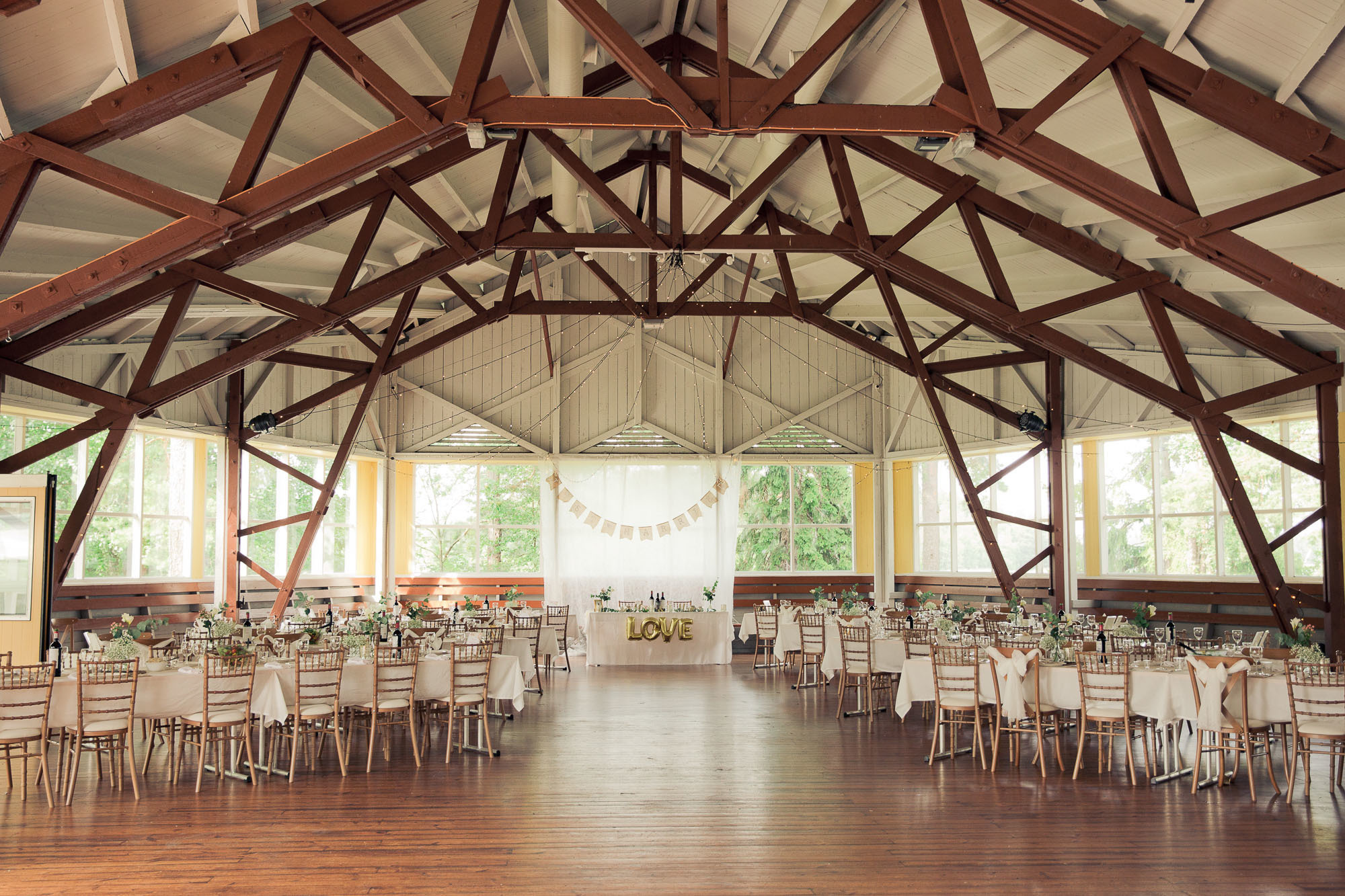 Hääkuvaajan neuvot hääjulhapaikan valinnasta