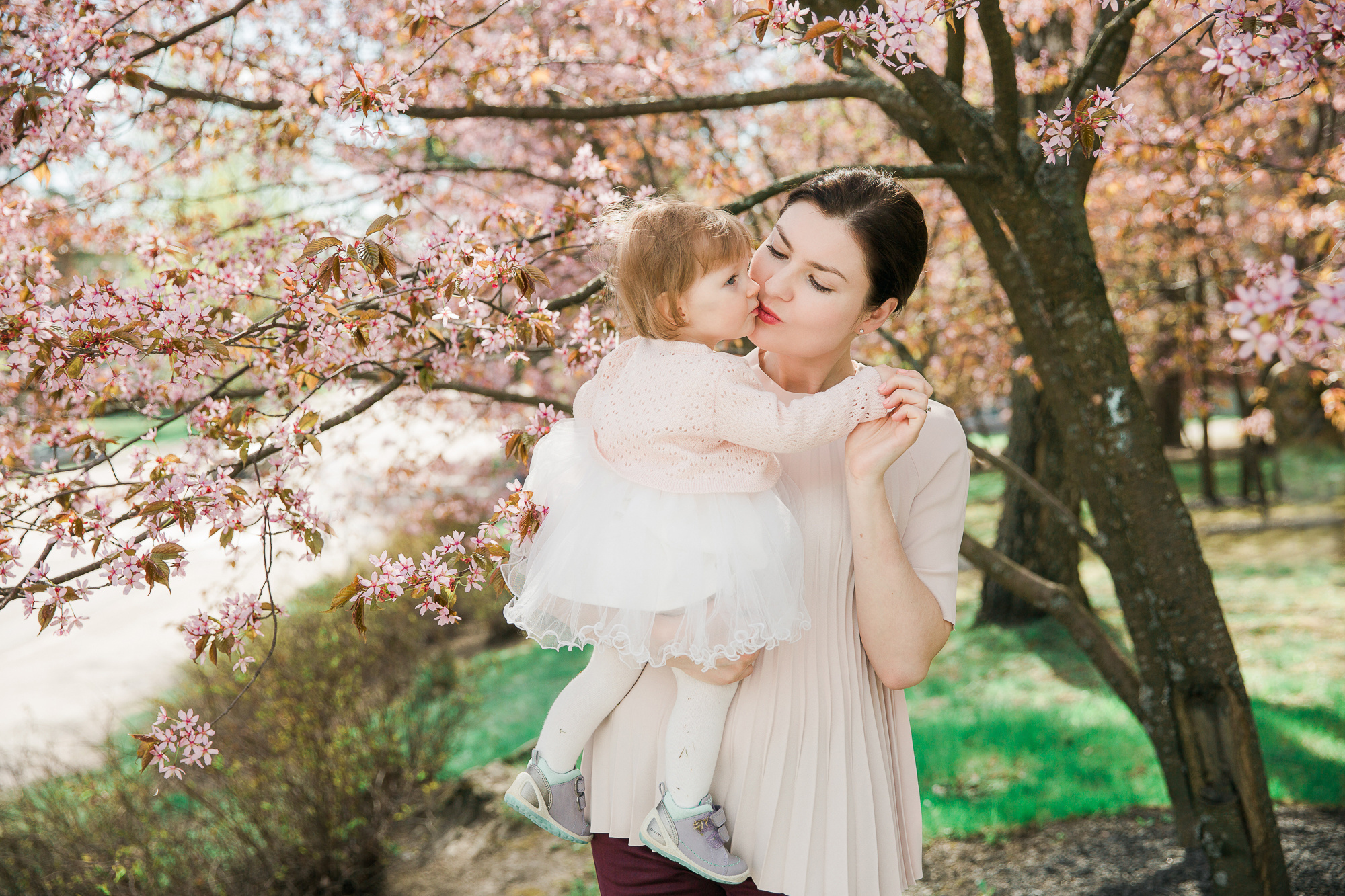 1-vuotiskuvaus Helsingin kirsikkapuistossa