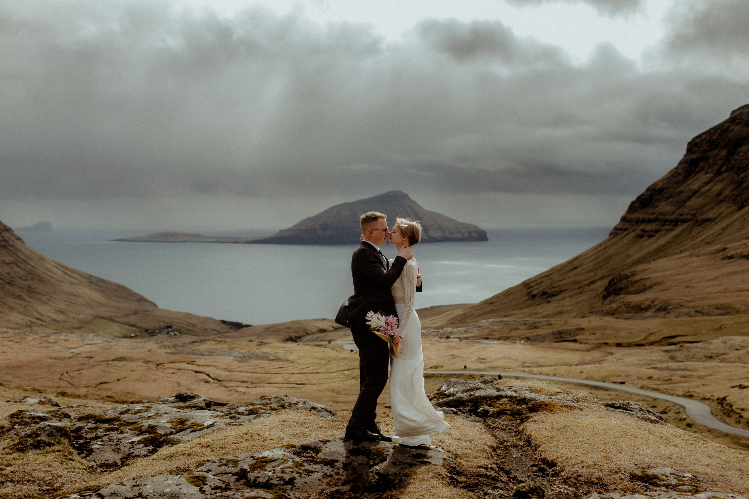 Faroe Islands Elopement Guideline. Iceland elopement photographer & videographer