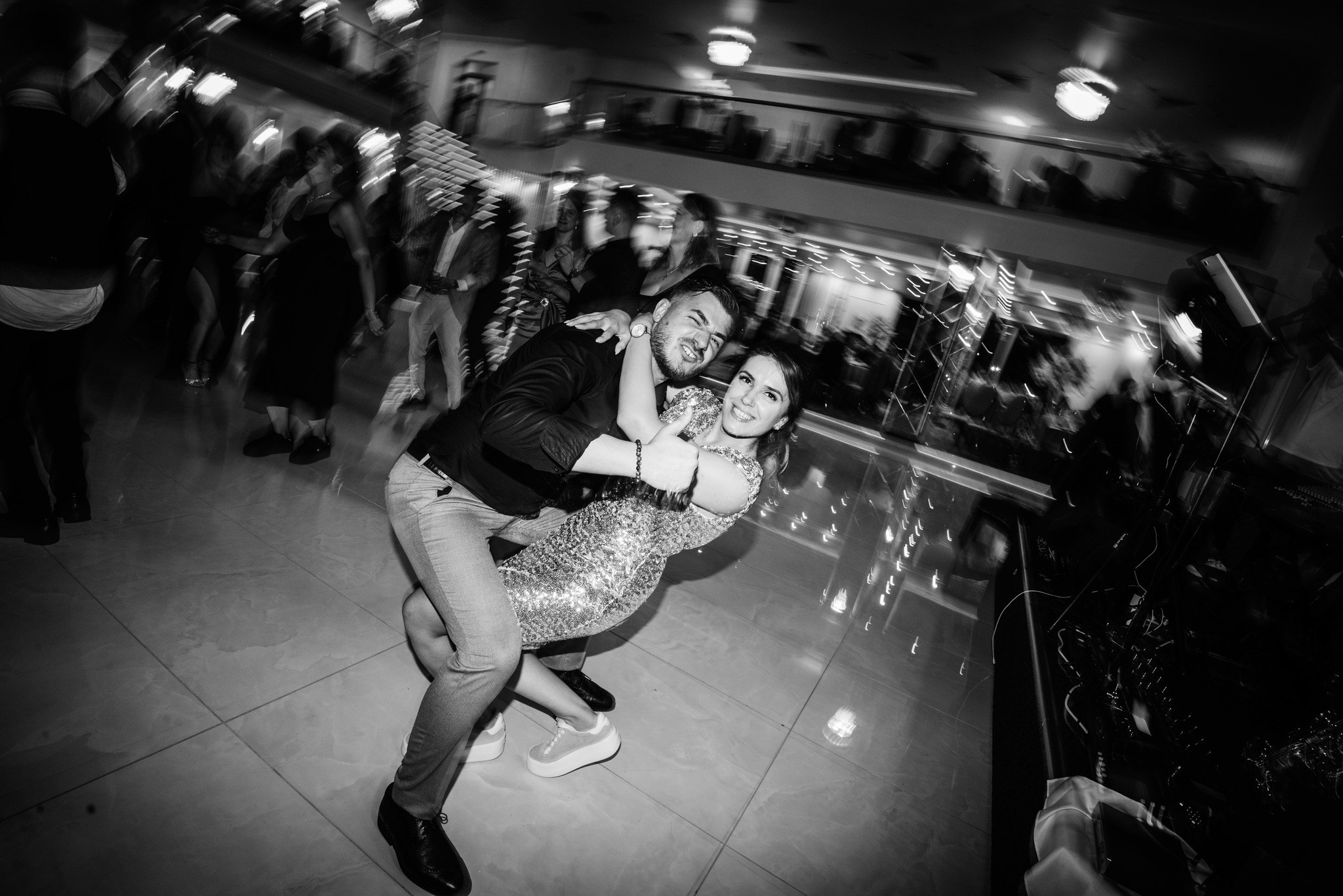 Sabin Florin Fotograf Nunta ( Nunta Dragasani Adriana & Gabriel)