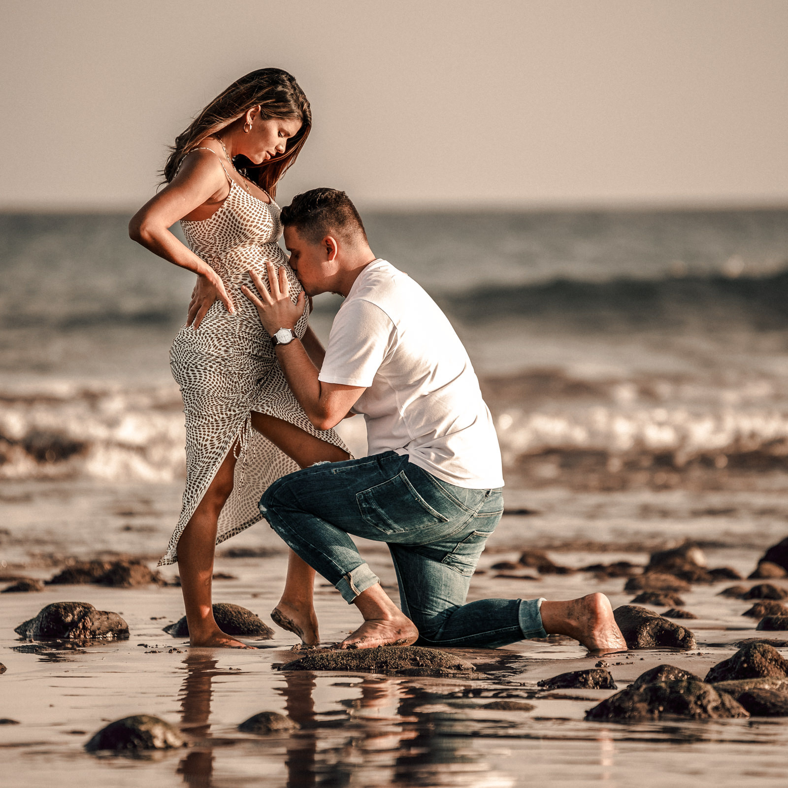 Сьемка беременности под ключ на пляже Маспаломас