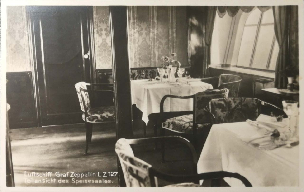 Stara pocztówka: sterowiec „Graf Zeppelin” i historia lotnictwa. Fotografka, kolekcjonerka starych pocztówek i twórczyni opowieści na styku przeszłości i życia osobistego. Irina Dainakova