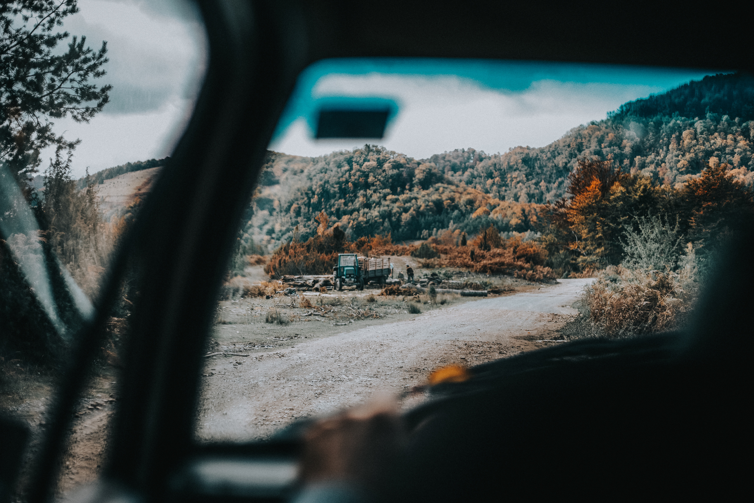 Potraga za svojim korenima. Mark Smilyanic | Portretni boudoir fotograf iz Beograda