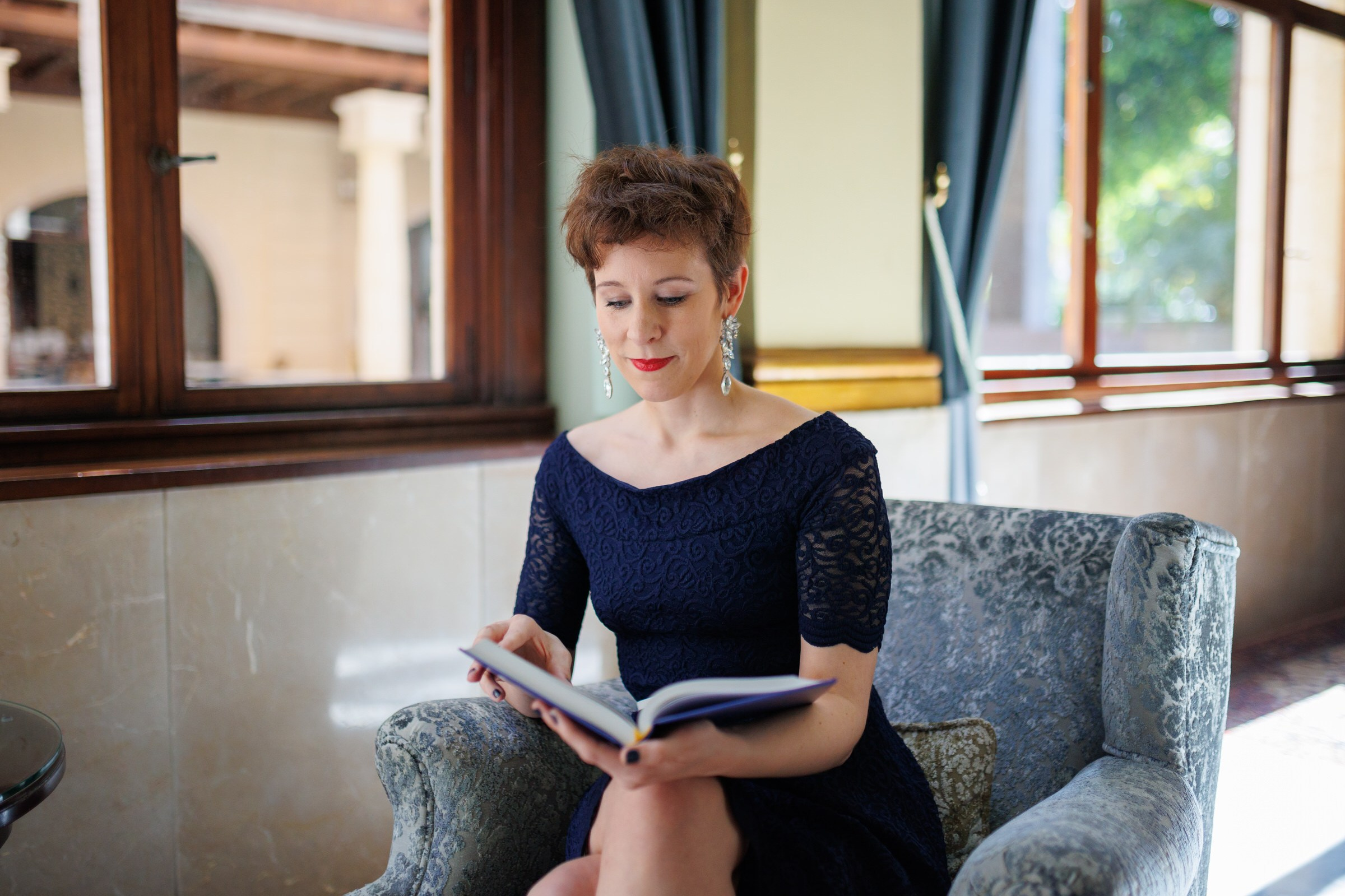 Профессиональная фотосессия для бизнеса: мужчина и женщина на улицах Лас-Пальмаса