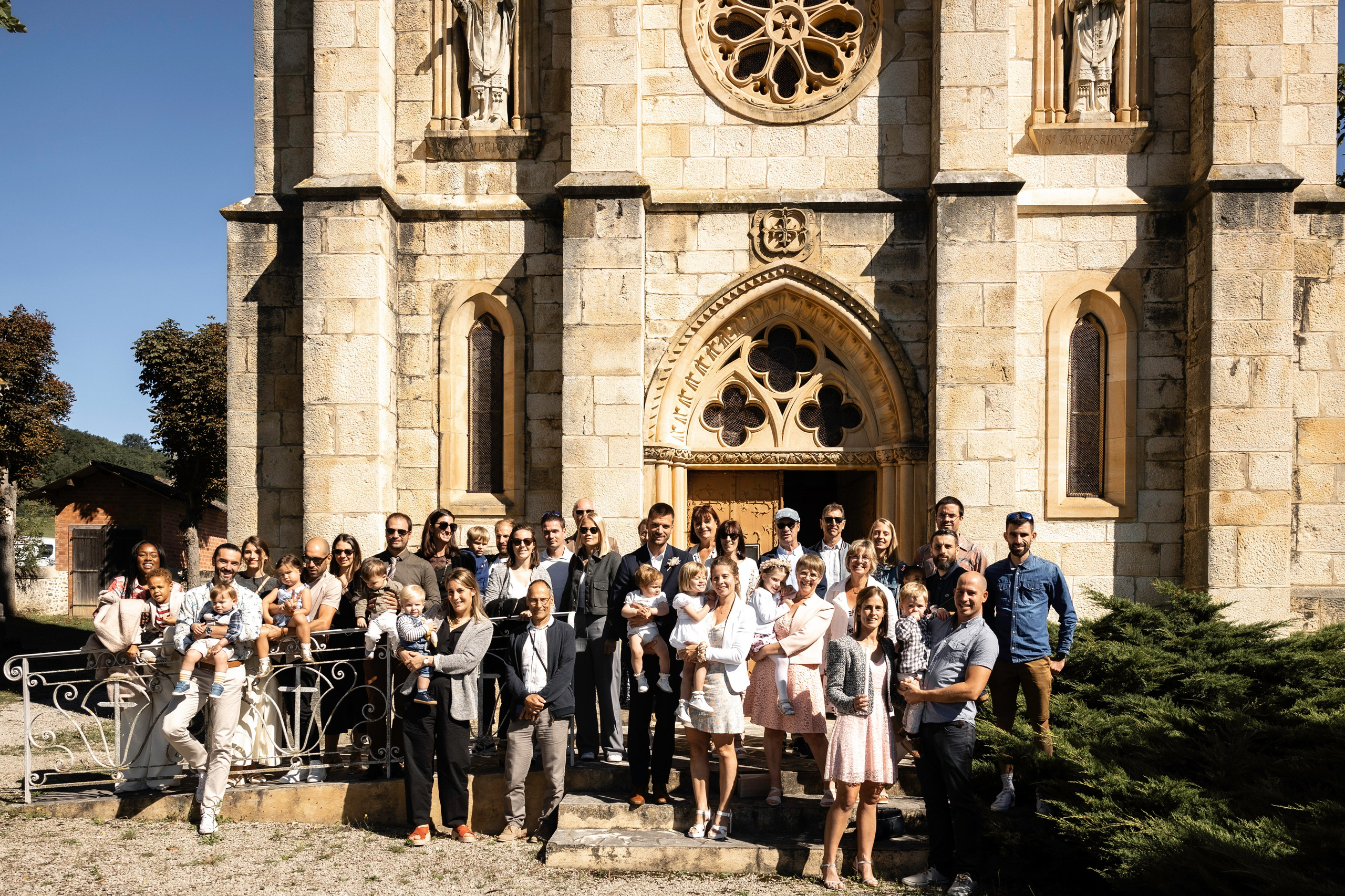 Сохранение драгоценных моментов: Незабываемое крещение в Тулузе. Евгения Смирнова — фотограф в Тулузе и юго-западной Франции