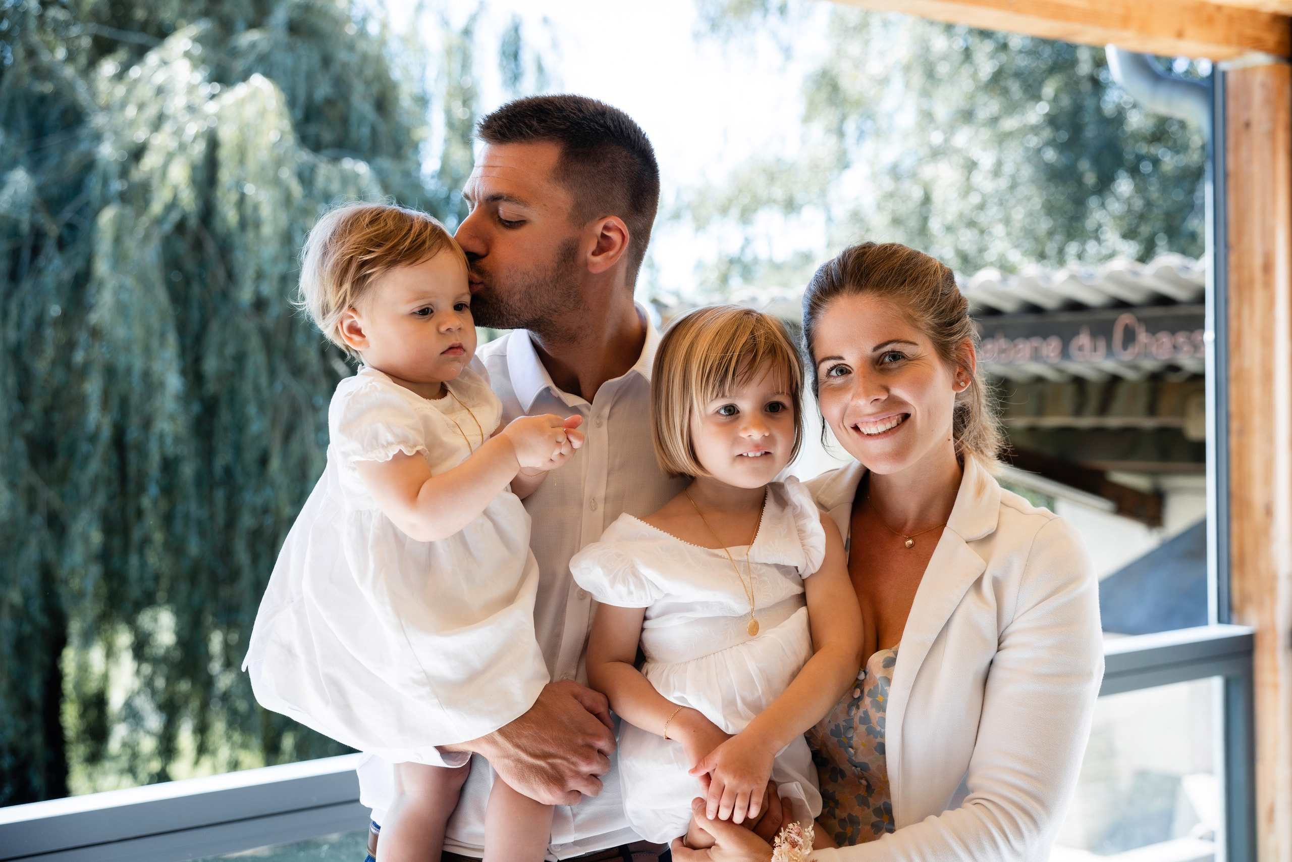 Сохранение драгоценных моментов: Незабываемое крещение в Тулузе. Евгения Смирнова — фотограф в Тулузе и юго-западной Франции