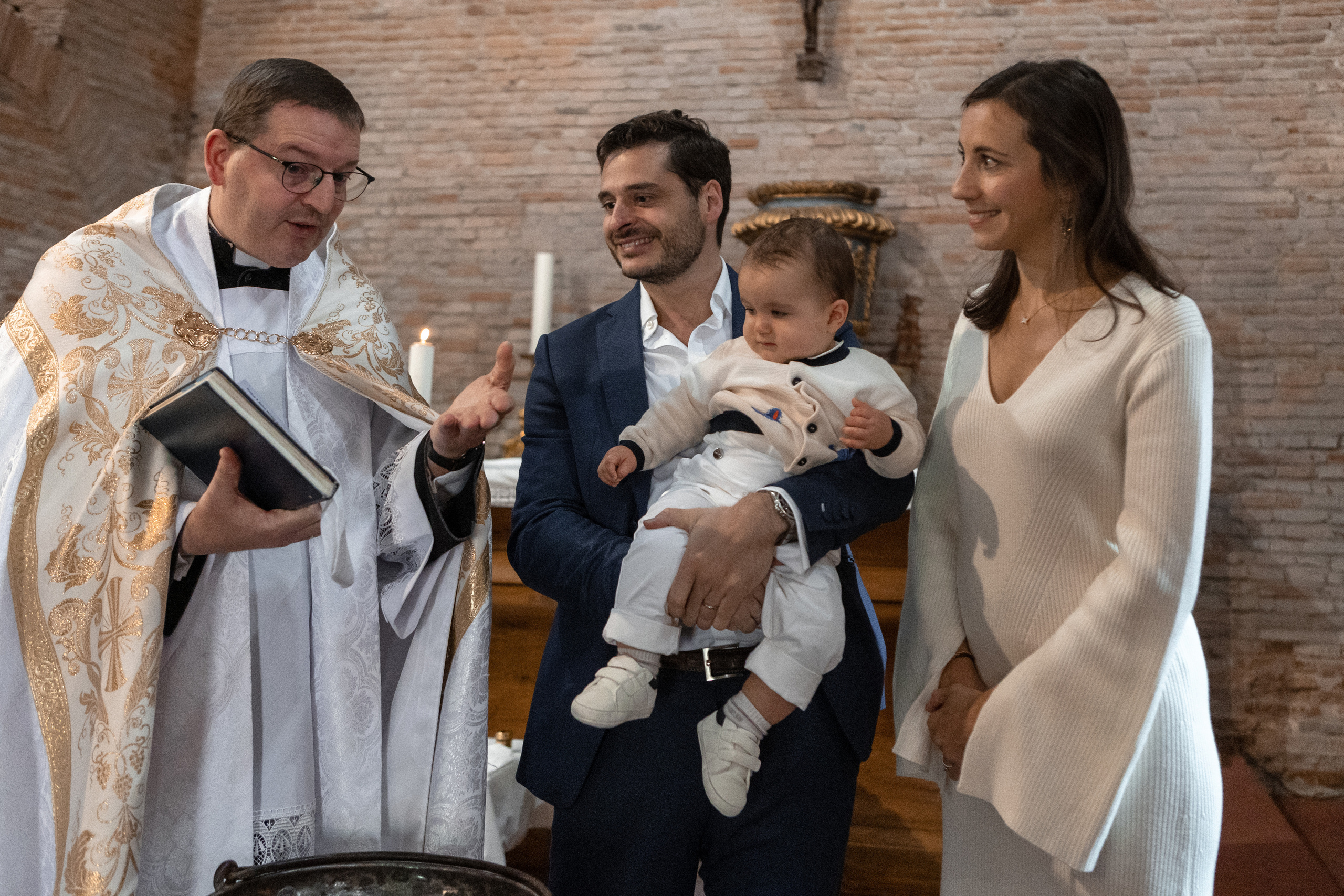 Christening and Baptism photo session in Toulouse. Евгения Смирнова — фотограф в Тулузе и юго-западной Франции