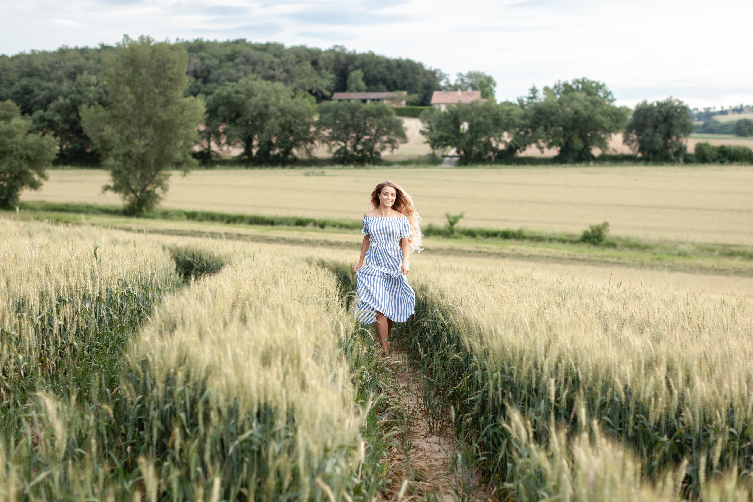 12 Months of the Year — or Why There Are No Interior Photo Studios in Toulouse. Eugenie Smirnova — wedding, corporate and lifestyle photographer in Toulouse and Southwest France