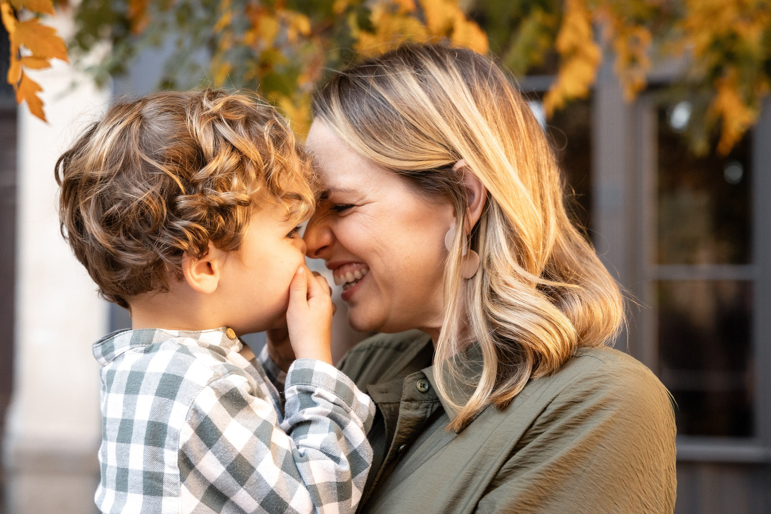Семейная фотосъемка в стиле лайфстайл в Тулузе: душевная фотосессия для семьи экспатов. Евгения Смирнова — фотограф в Тулузе и юго-западной Франции