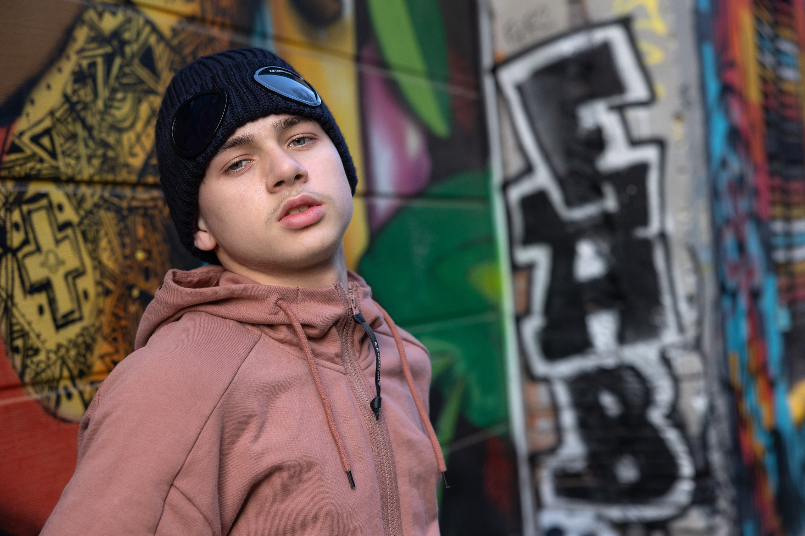 Séance photo de portfolio pour Noa. Eugénie Smirnova — Photographe à Toulouse et dans le Sud-Ouest