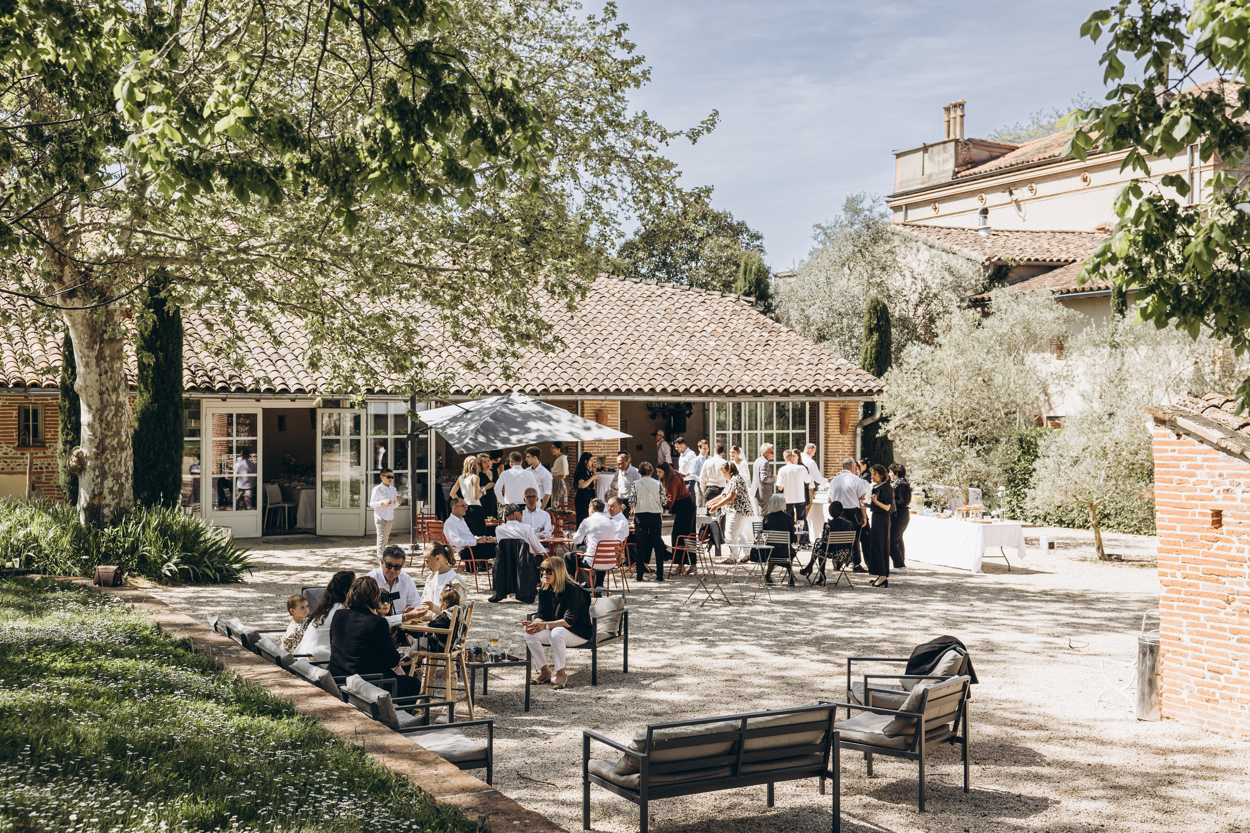 The most stunning châteaux wedding venues in southwest France (UPDATED 2025). Eugenie Smirnova — wedding, corporate and lifestyle photographer in Toulouse and Southwest France
