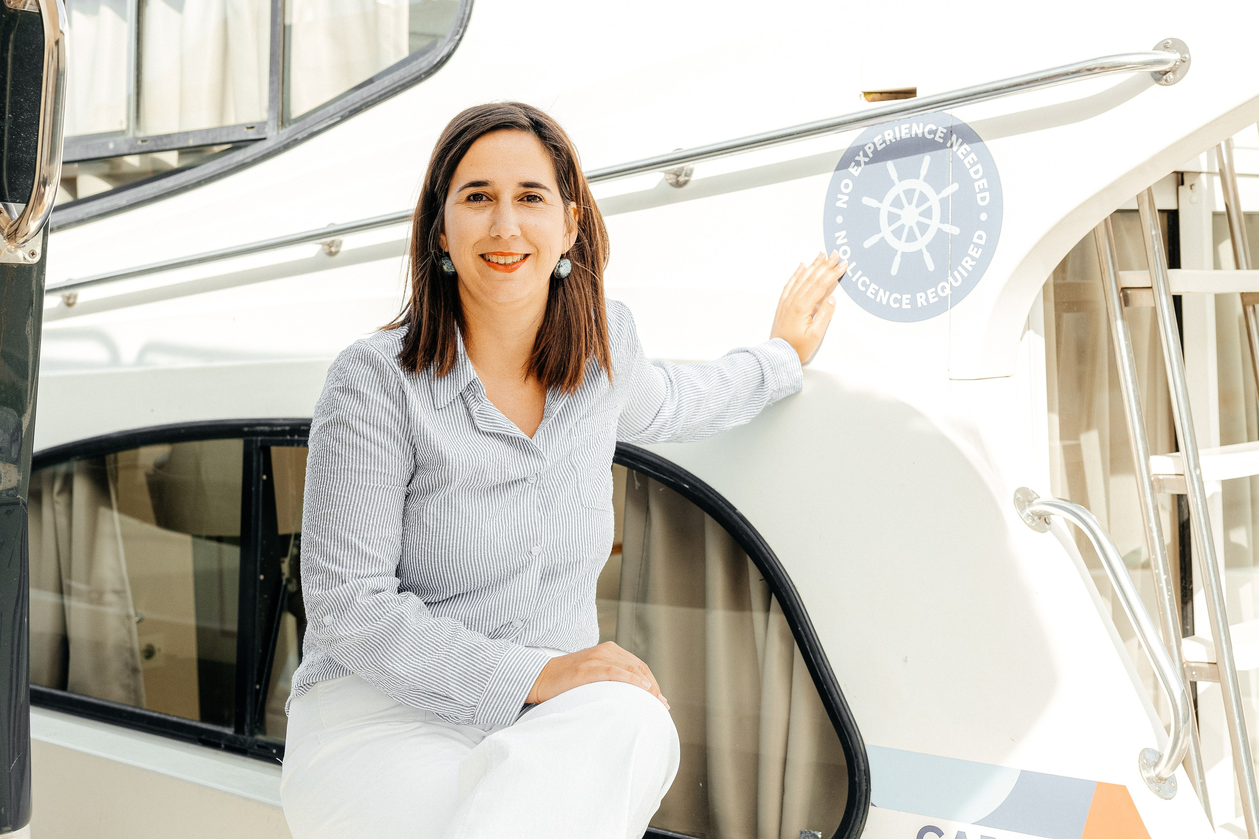 Séance photo dans le port fluvial de Castelnaudary. Eugénie Smirnova — Photographe à Toulouse et dans le Sud-Ouest