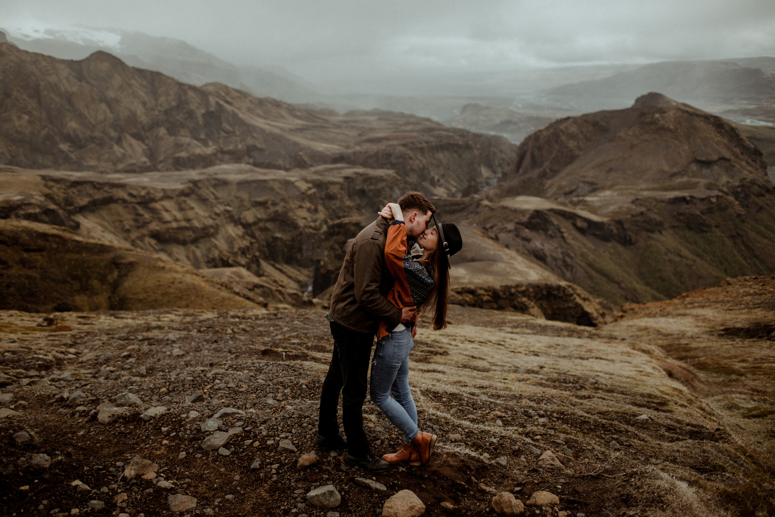 Adventure elopement photographer pricing guide. Iceland elopement photo and video | Nikolaichik Photo