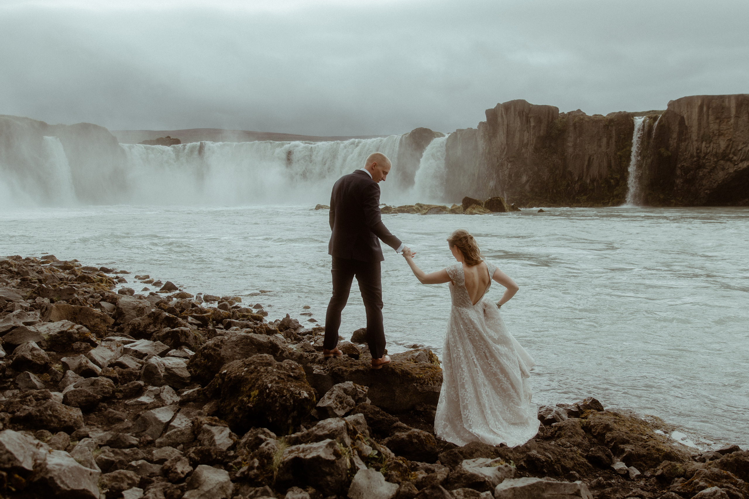 How to elope in Iceland in 2026-2027. Iceland elopement photo and video | Nikolaichik Photo