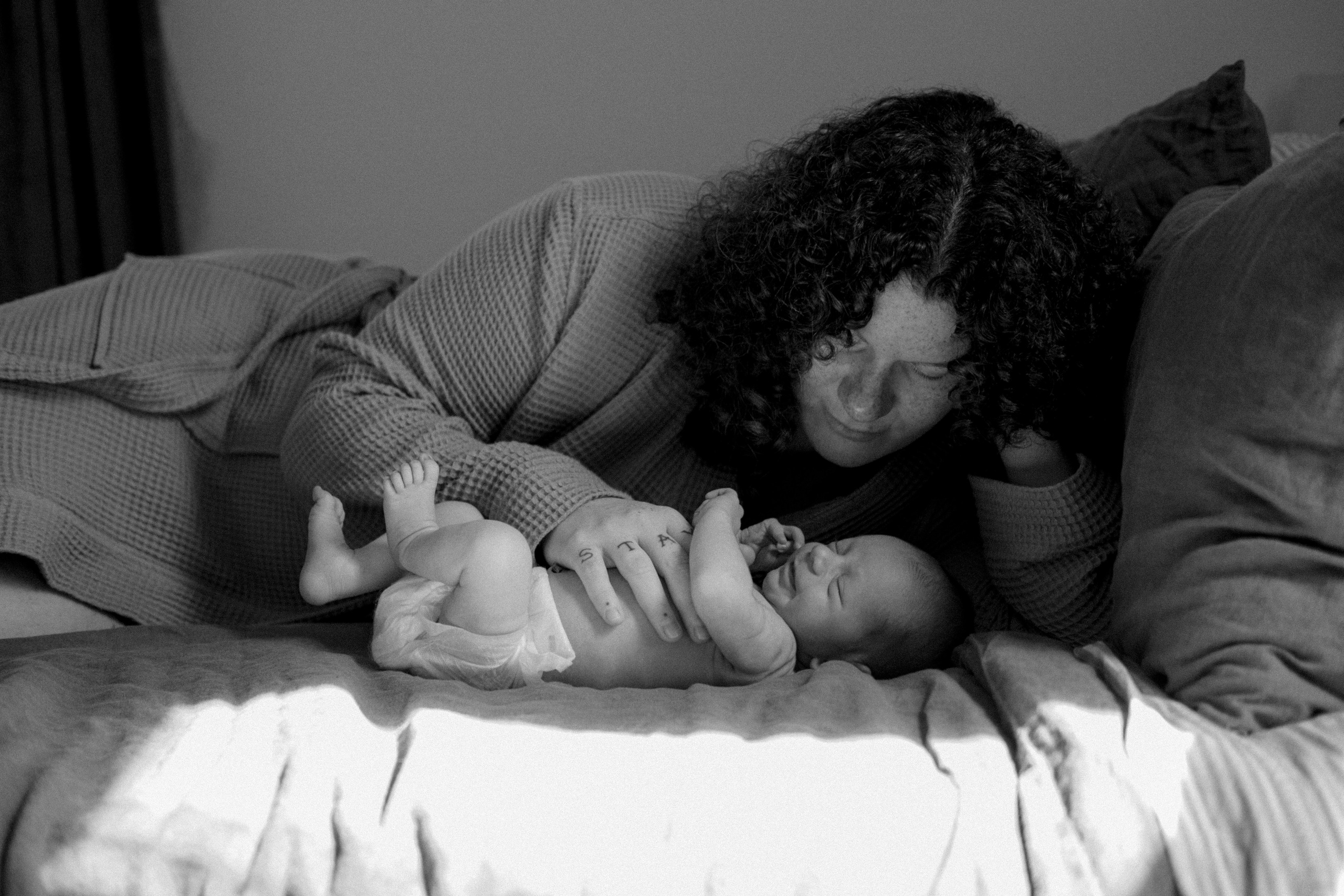 What to Expect from a Relaxed, In-Home Newborn Photo Session | Richmond, VA. Family Photographer Anna Dobrovolskaia | Richmond, VA