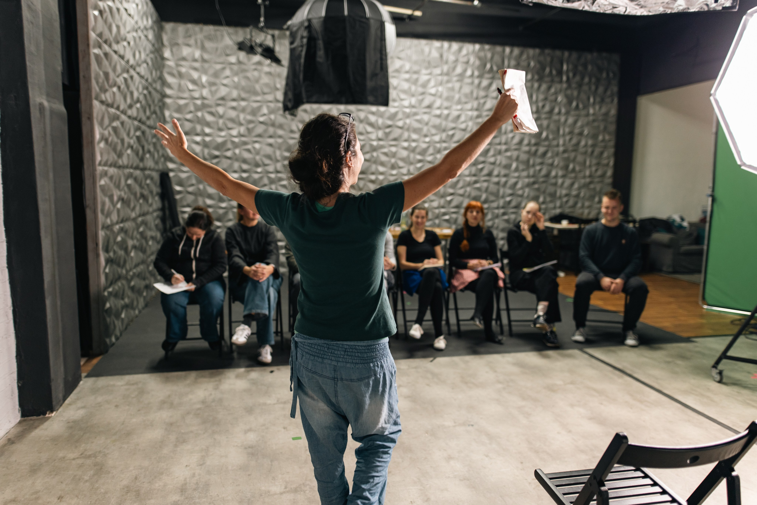 Cena a rezervace. Dana Lišková — Empatická fotografka | Introspektivní umělkyně | Neurodivergentní koučka| Zakladatelka Artepy.cz