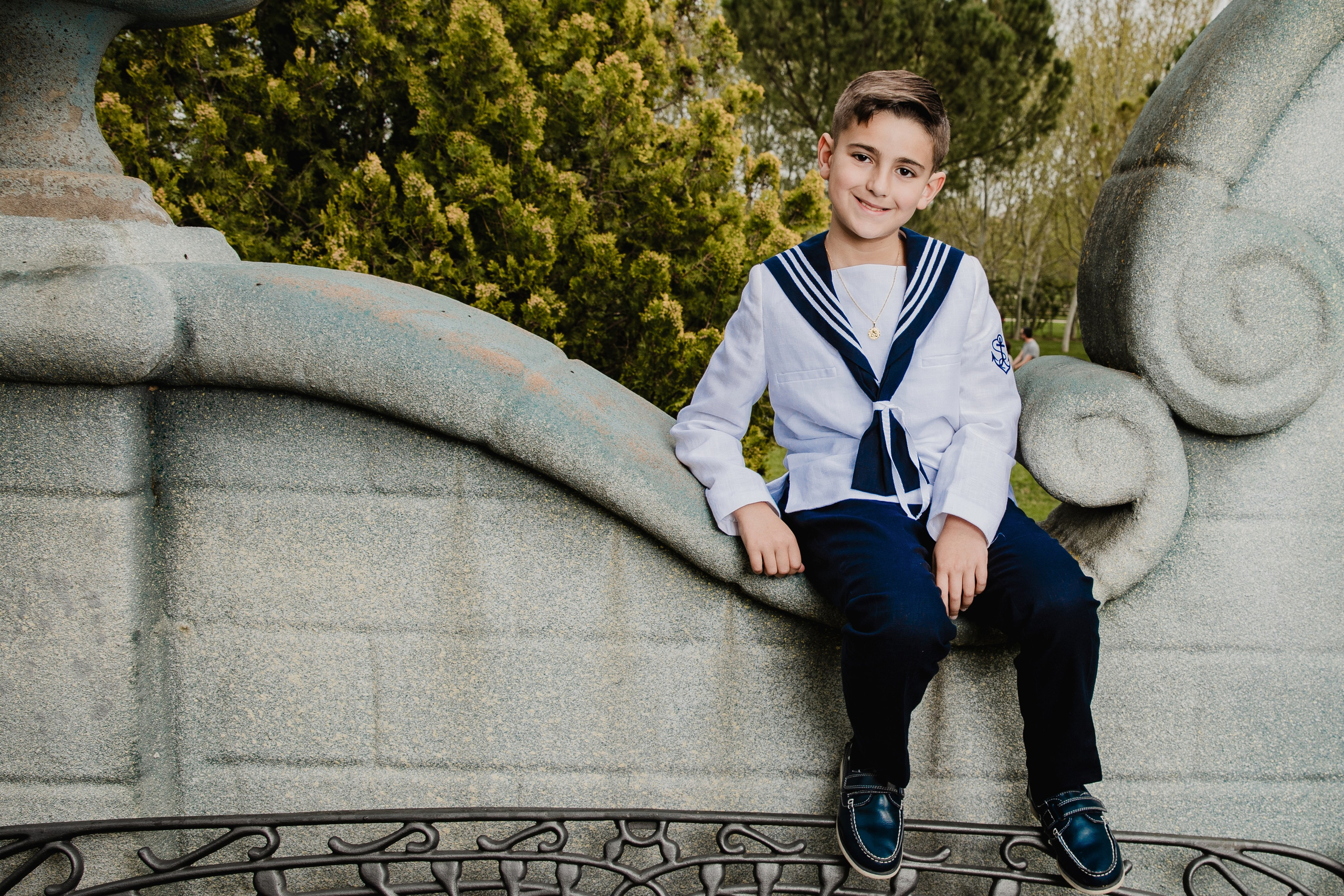 «Los recuerdos más valiosos merecen ser capturados con amor y calidad. En Rainbox Estudio en Torrejón de Ardoz inmortalizamos los momentos más especiales de tu vida con una experiencia cálida, profesional y cercana.»