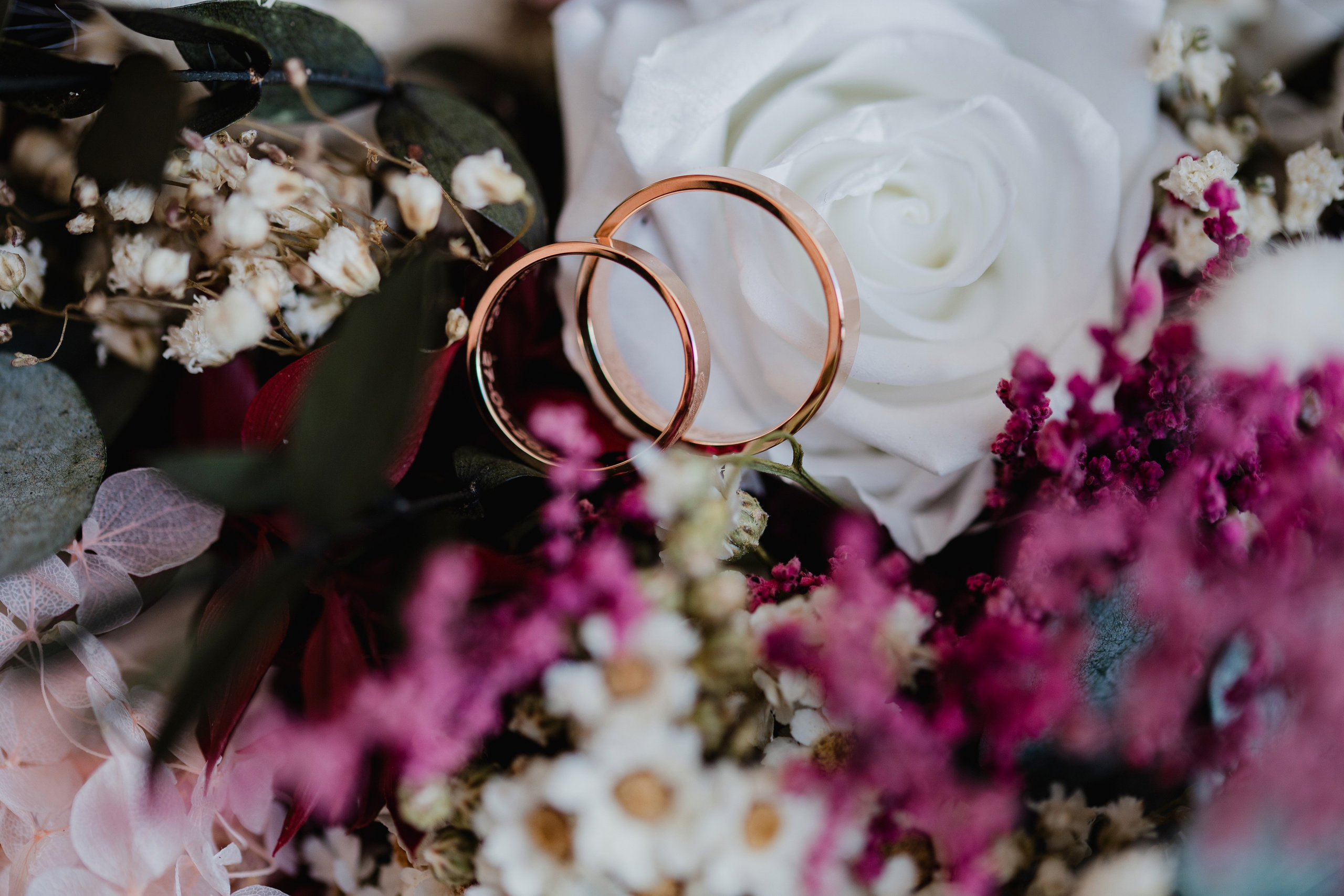 «Los recuerdos más valiosos merecen ser capturados con amor y calidad. En Rainbox Estudio en Torrejón de Ardoz inmortalizamos los momentos más especiales de tu vida con una experiencia cálida, profesional y cercana.»